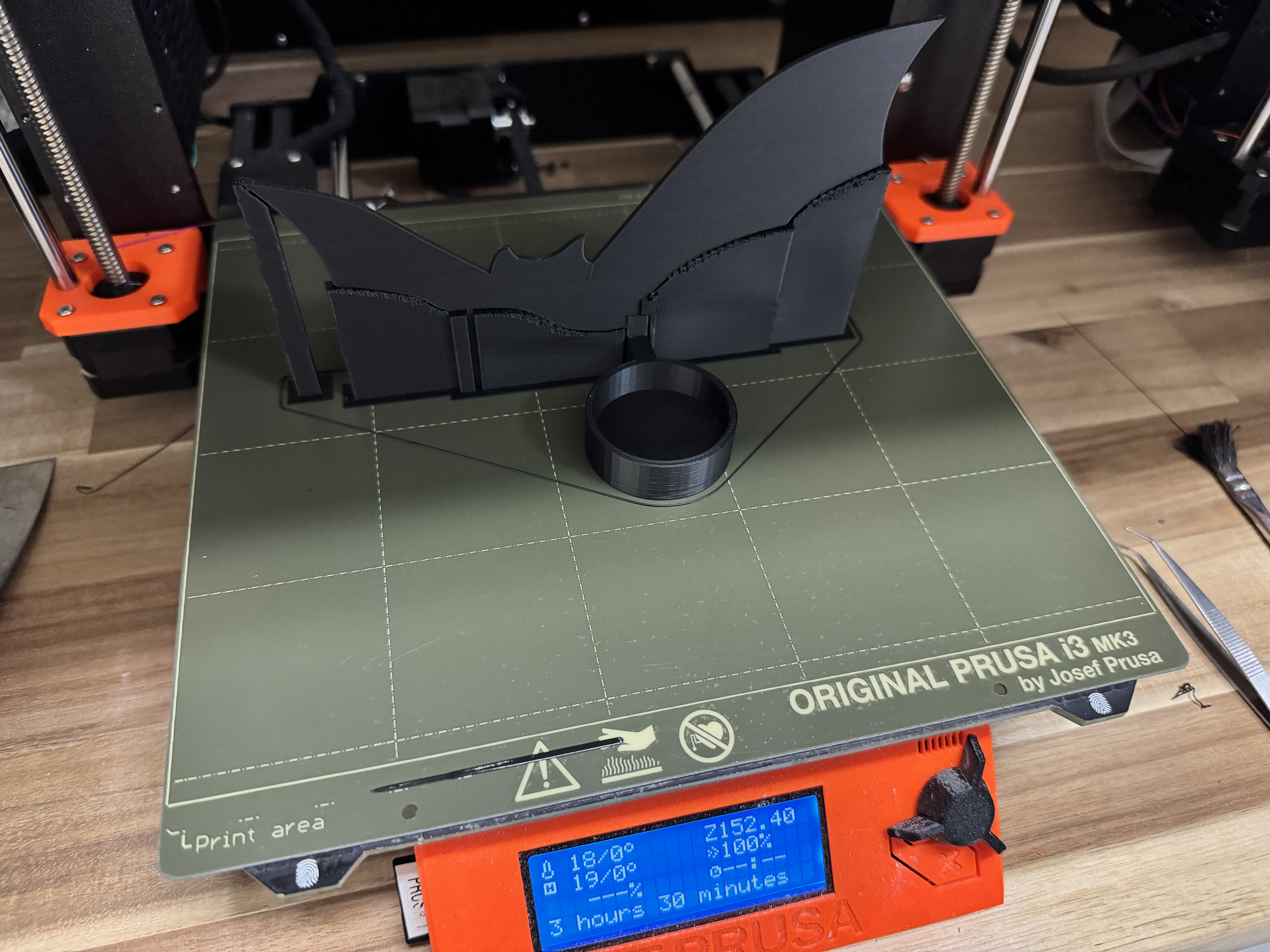 Miniatura 3 do modelo 3D Bat shadow tealight holder