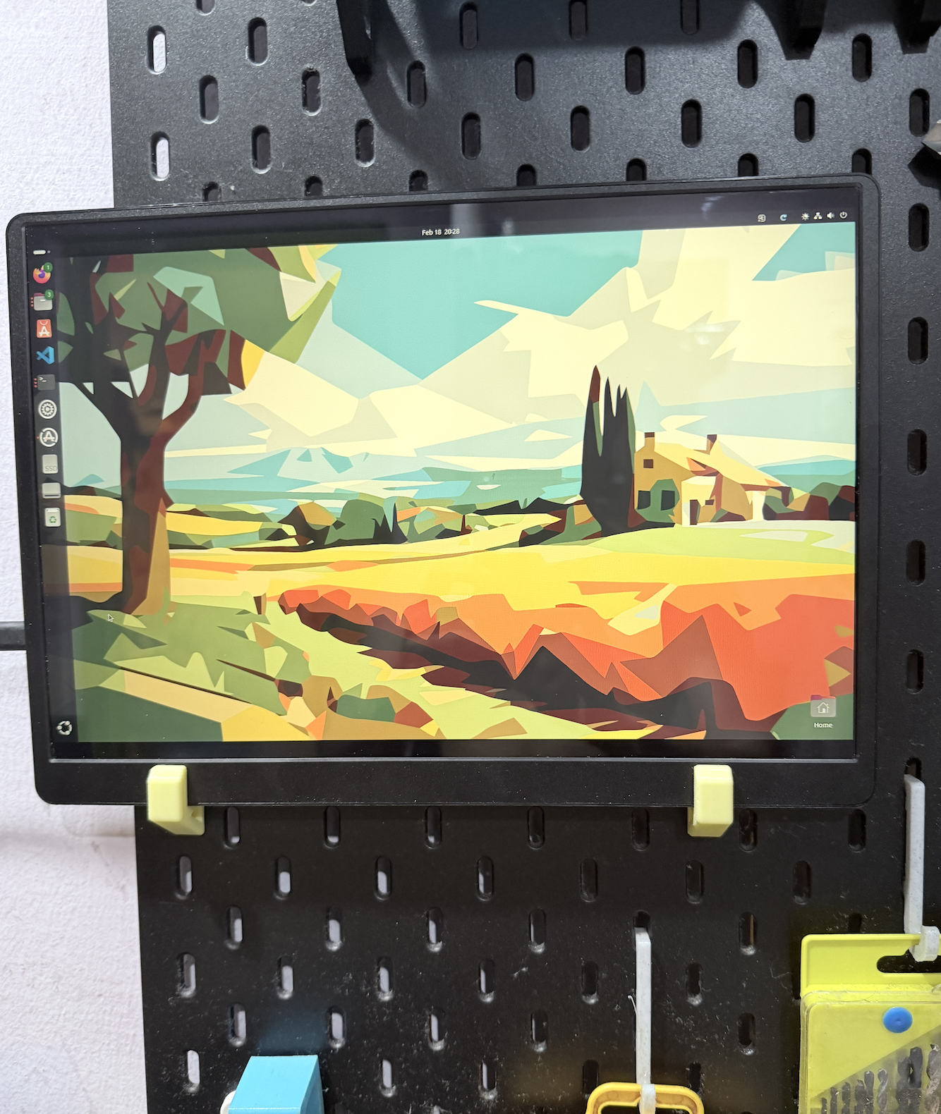 Portable Monitor SKADIS Mount