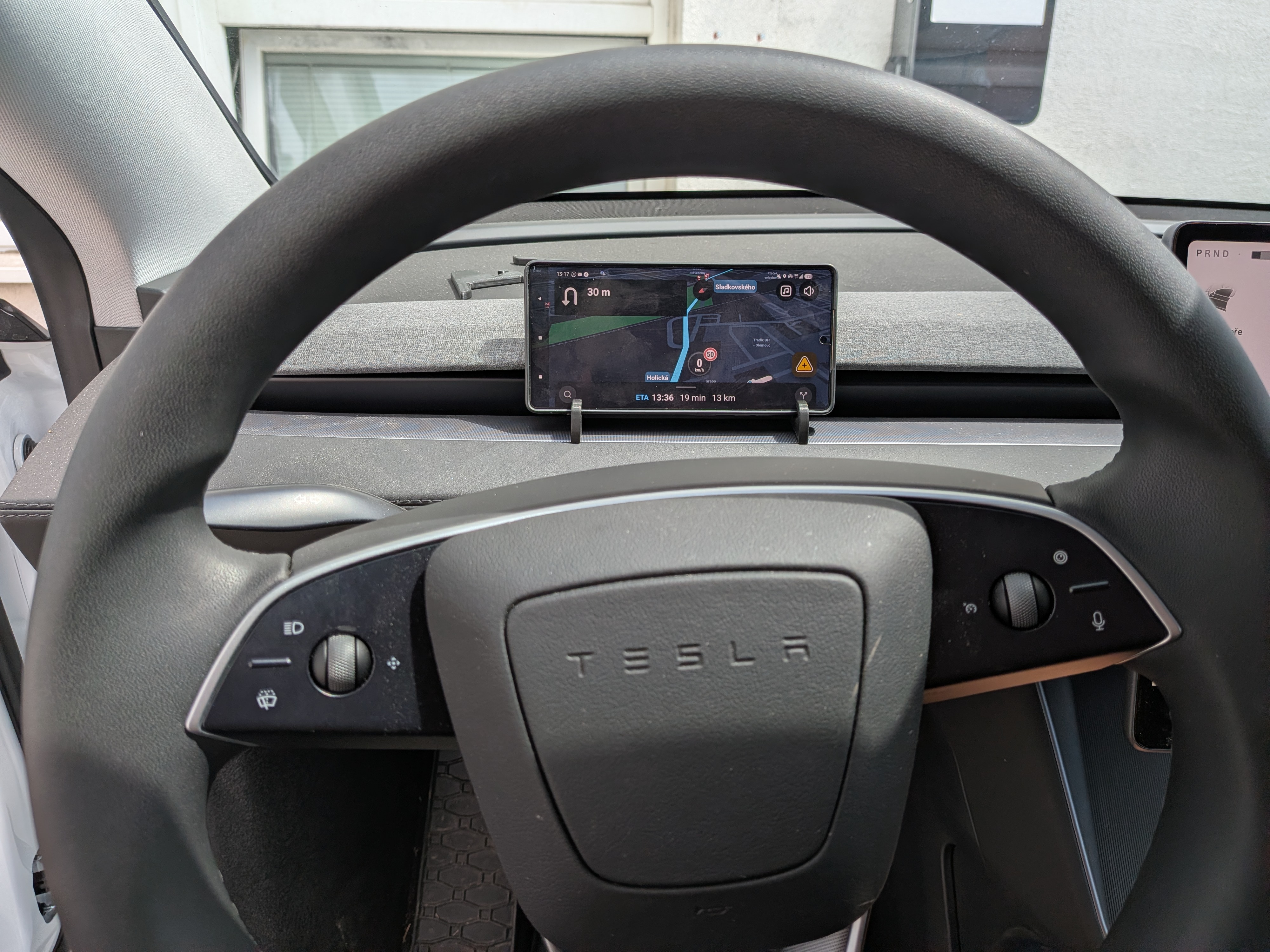 Tesla Phone Mount (Model Y Juniper & Model 3 Highlander)