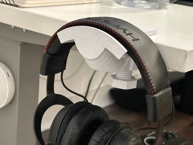 Flush Headphone Desk Mount
