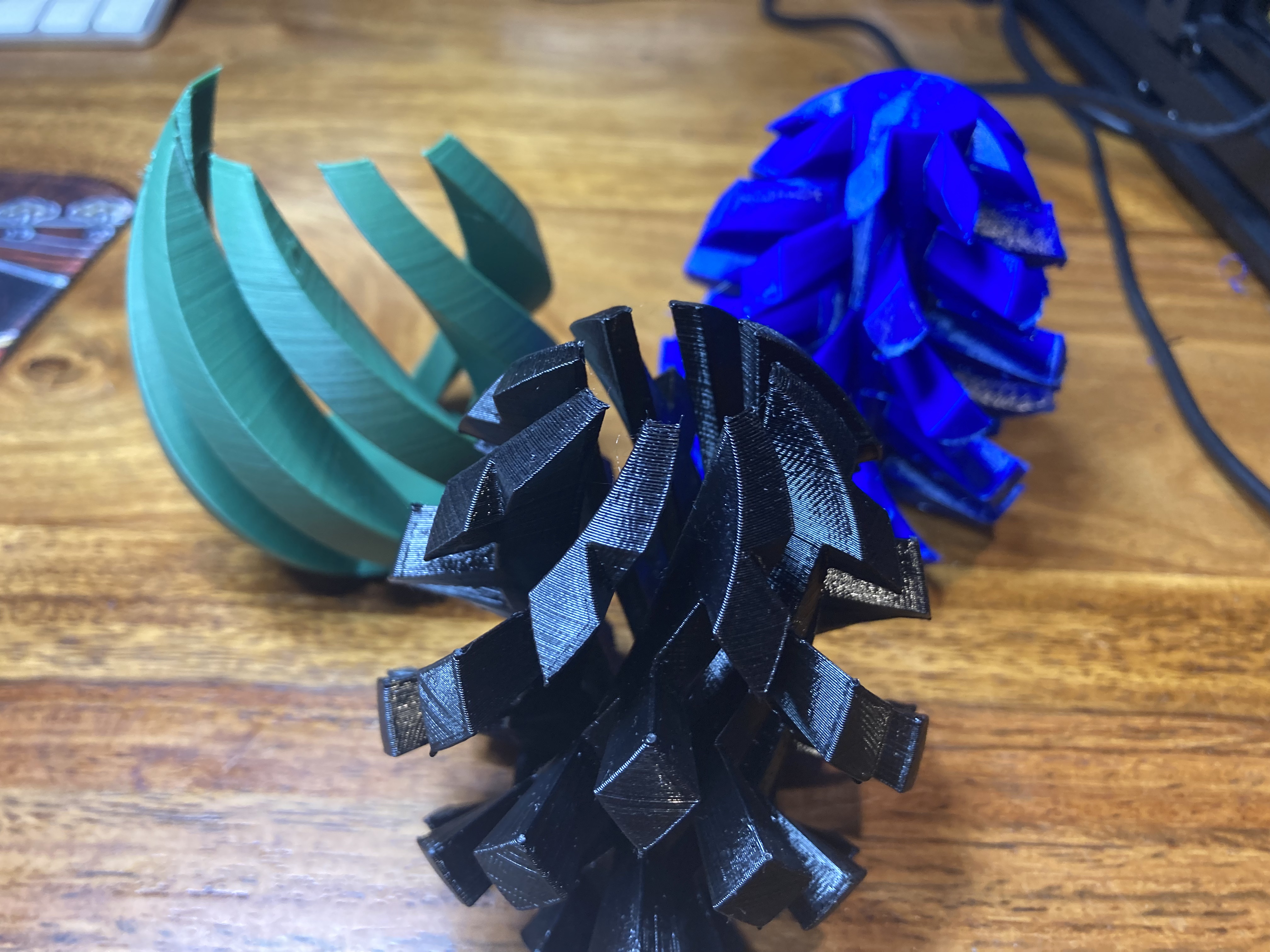 Spiral twist combining easter eggs — miniatura 11