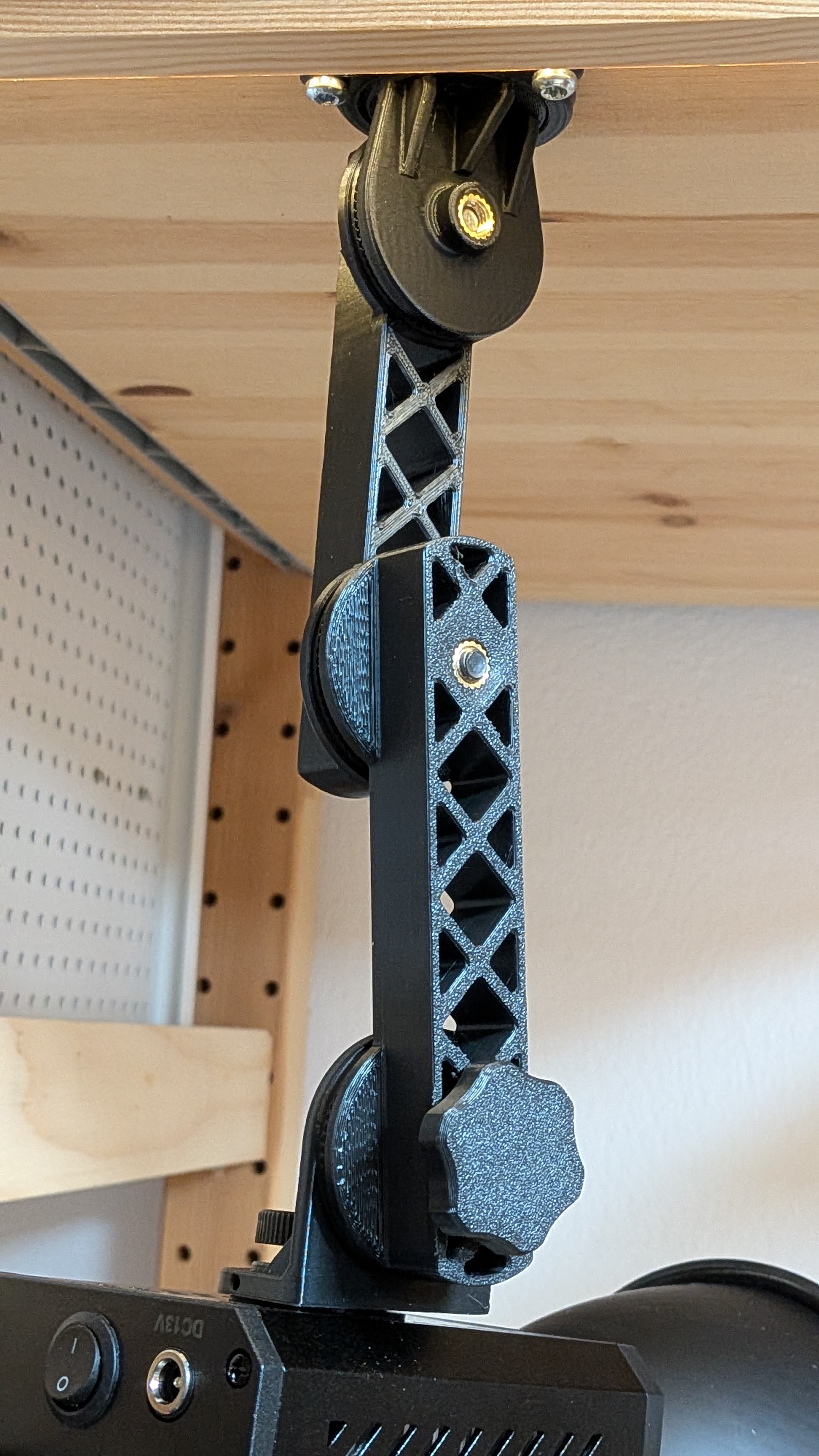 Miniatura 2 do modelo 3D Articulated camera arm