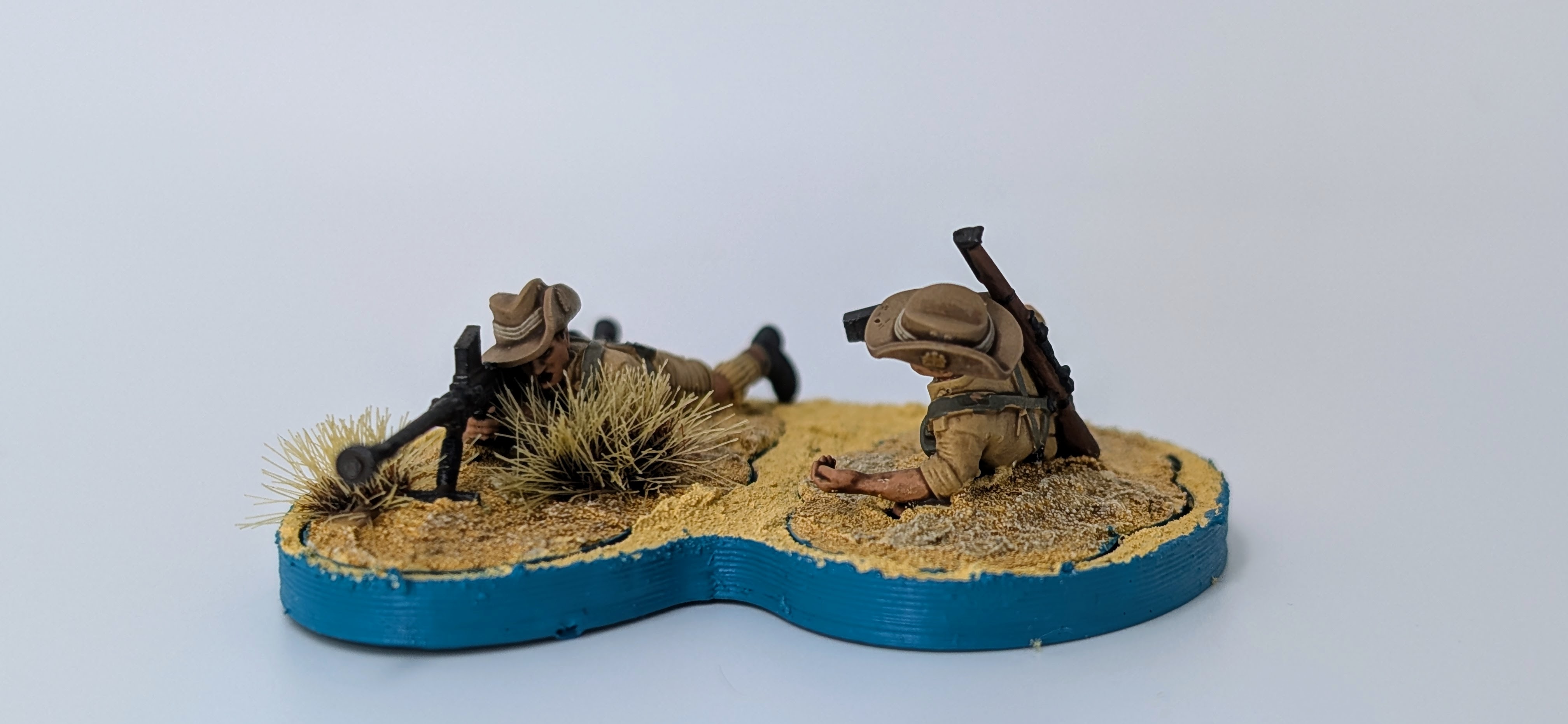Magnetizable Bases for Wargaming Small Teams