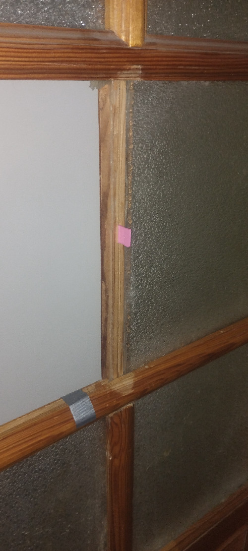 door strip clips