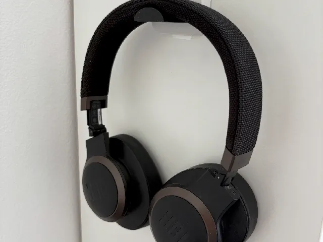 Foldable Headphone Wall Hook - Hanger