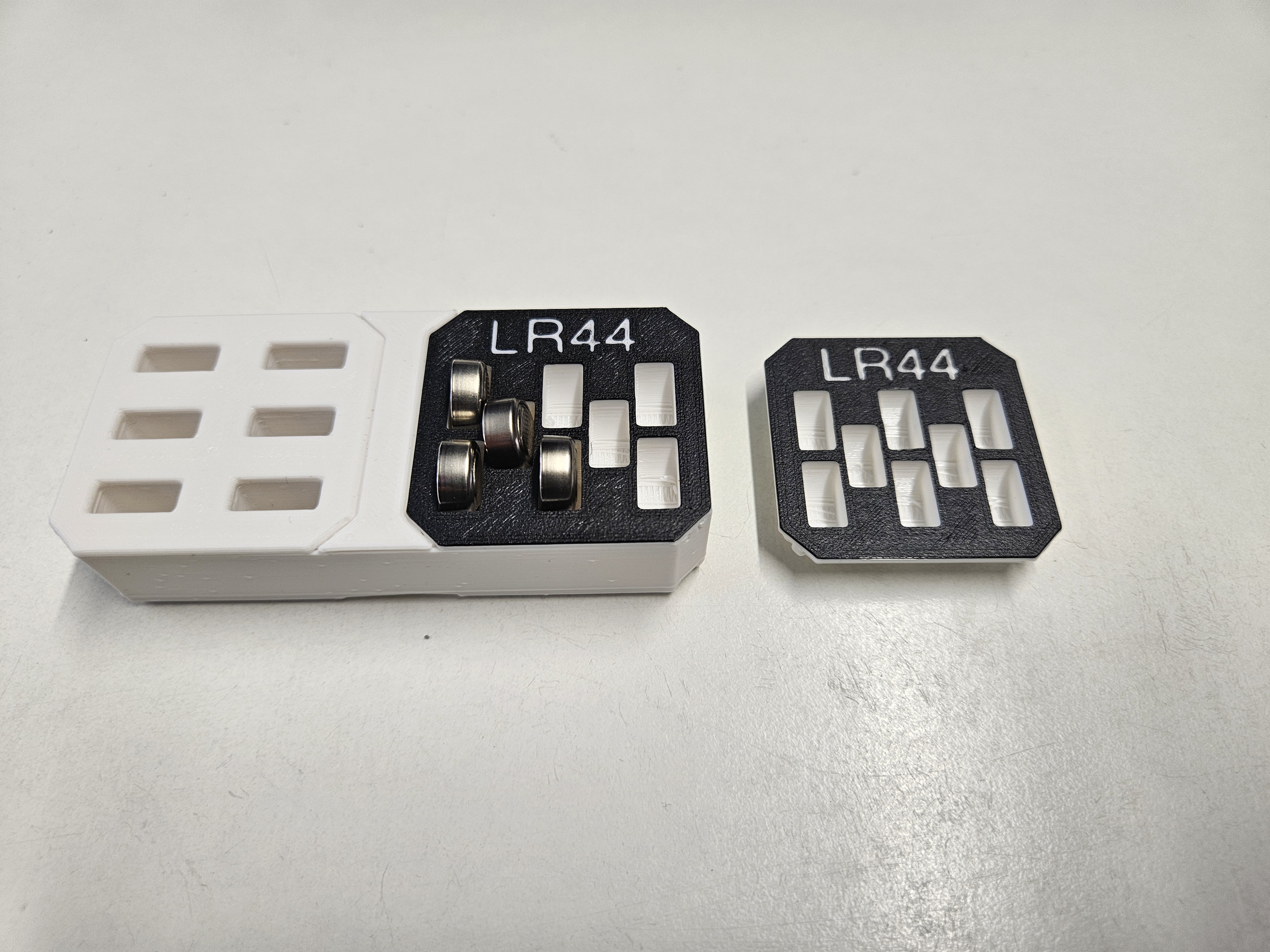 1x1 CU - LR44 - Multibin Top