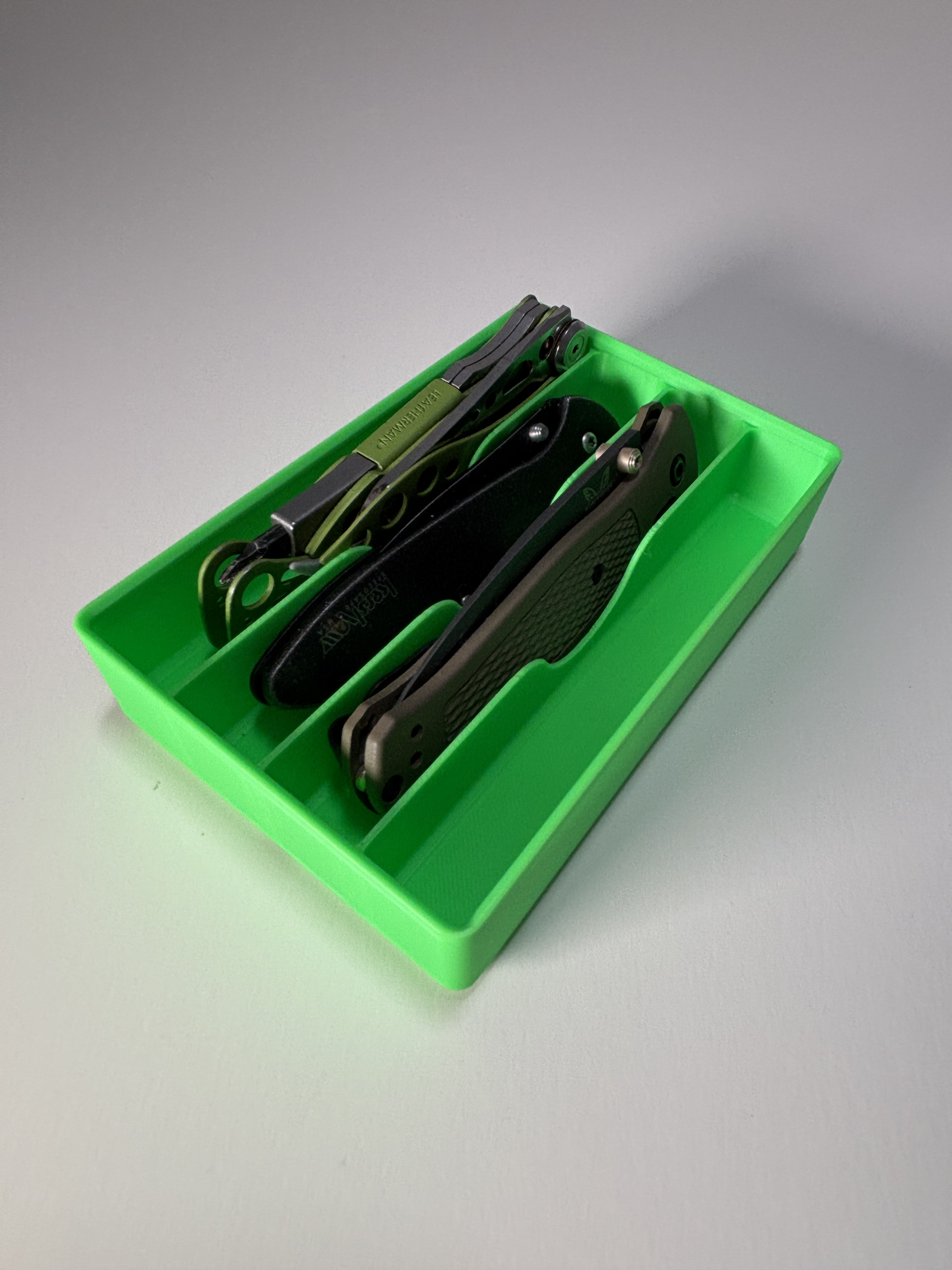 Gridfinity 3x2 Four Slot Knife Holder with Cutout to Grab
