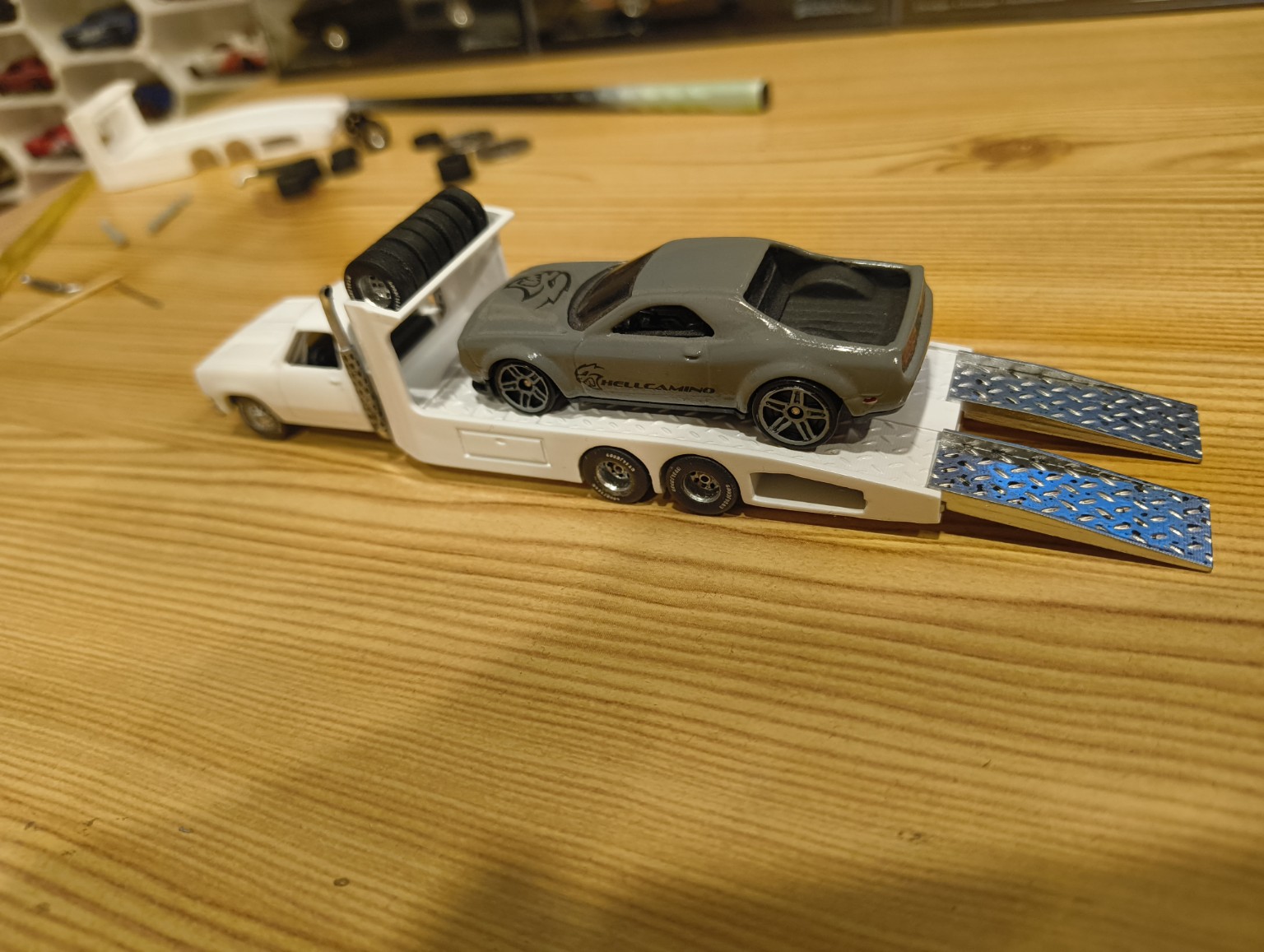 Dodge Pickup → Hauler – přestavbový kit Hot Wheels custom