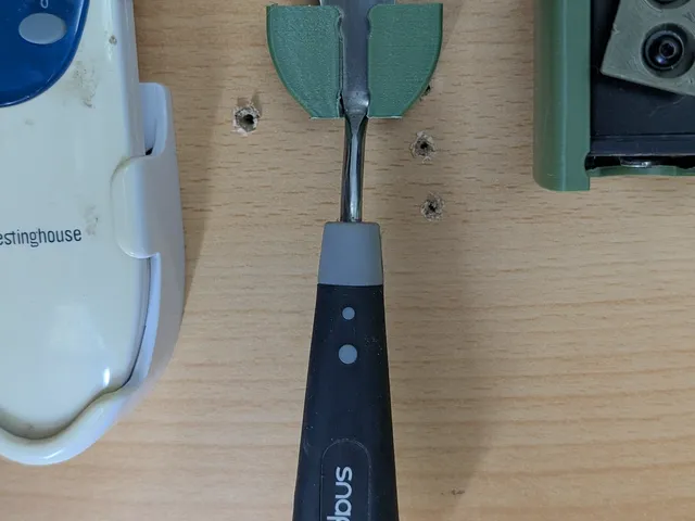 Snapmaker Scraper wall mount - Screwable remix