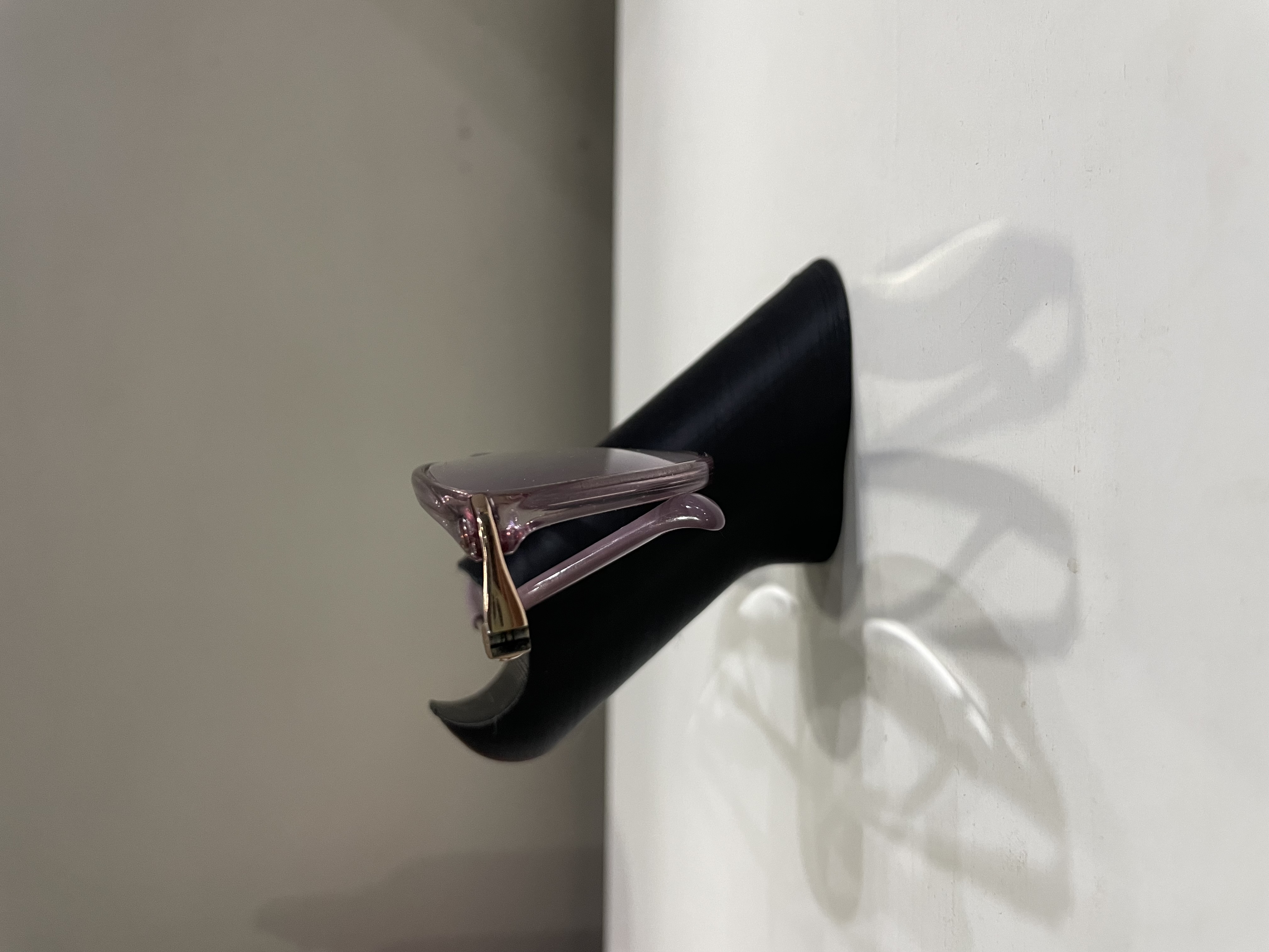 Aesthetic Eye Glass Holder