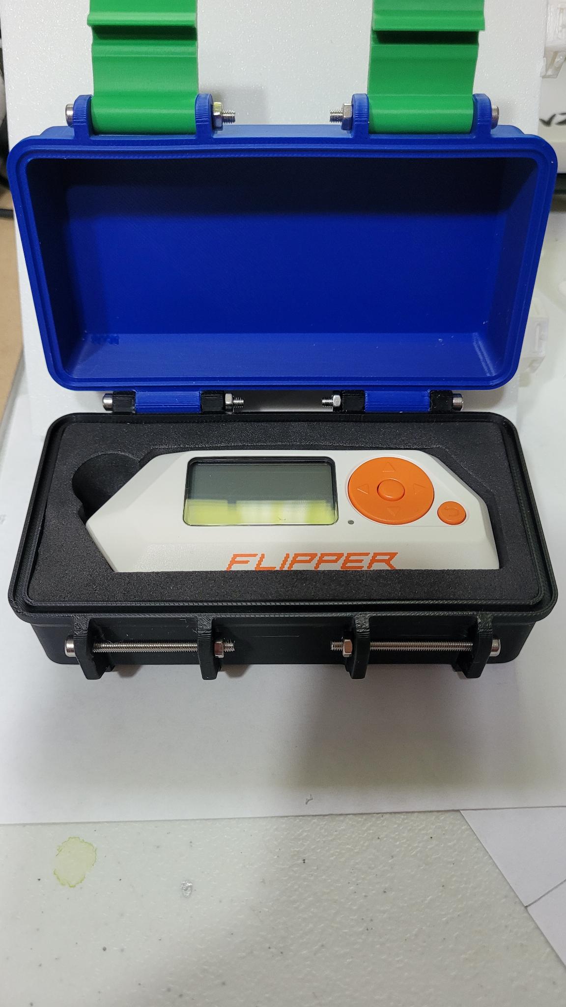 Miniatura 5 do modelo 3D Flipper Zero Case with Wi-Fi Module Insert