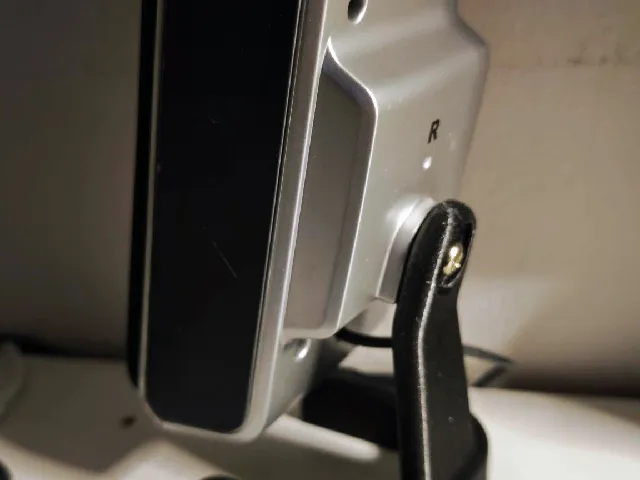 Logitech Z3 stojánek reproduktoru (speaker stand)