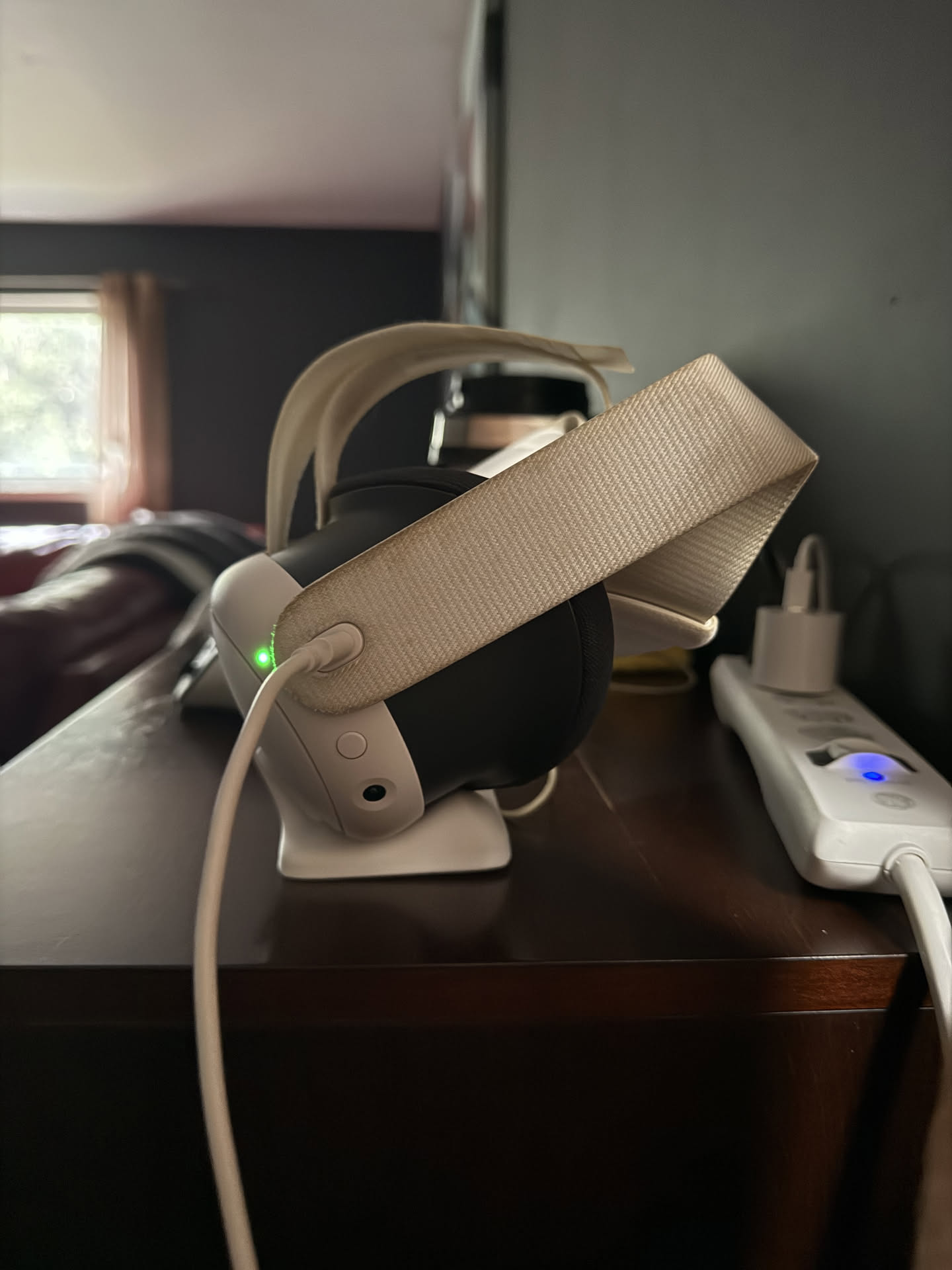 Minimalist Oculus 3 Caddy