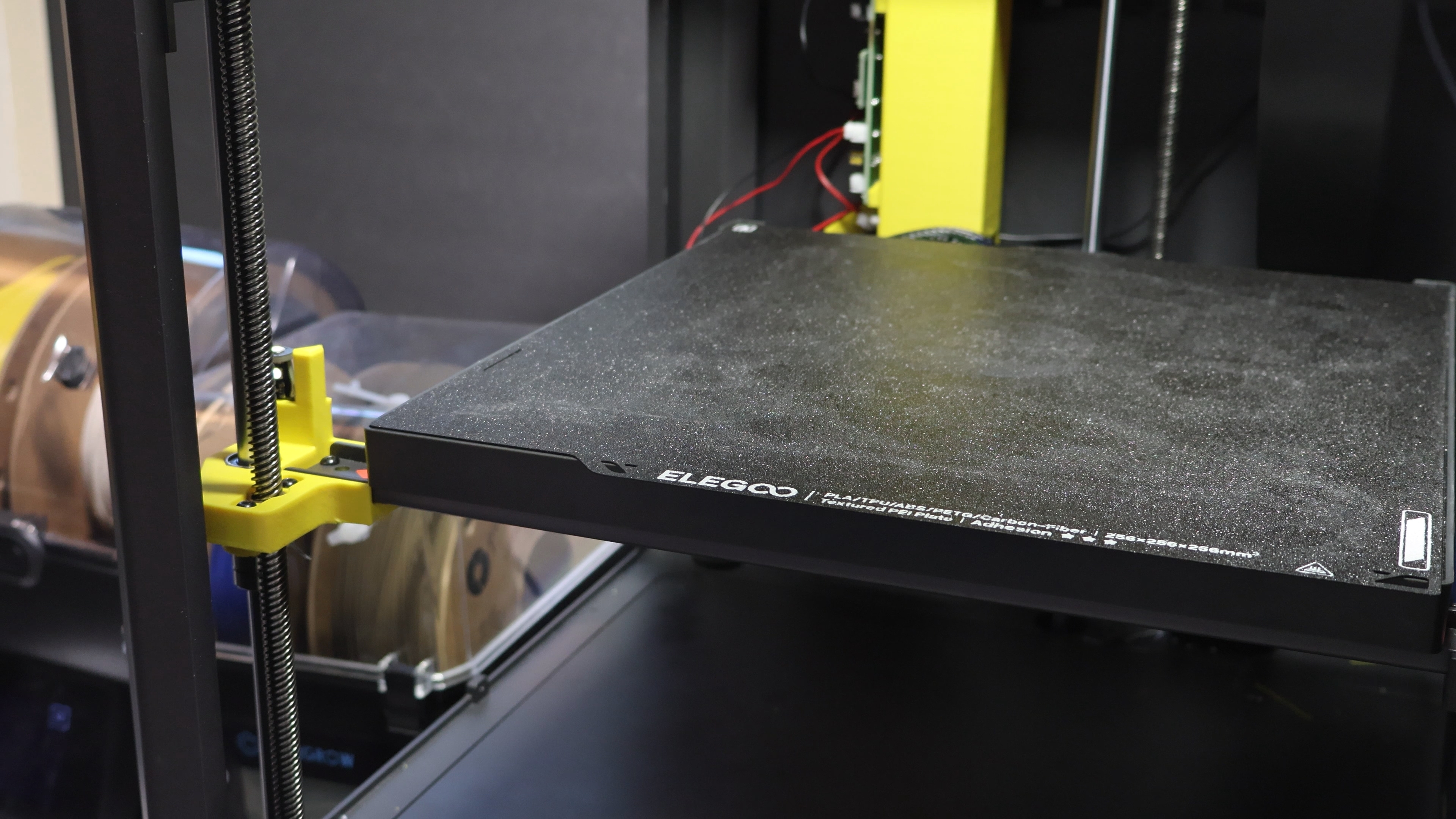 Elegoo Centauri Carbon Left Bed Support v1 (Also see v2) — miniatura 4