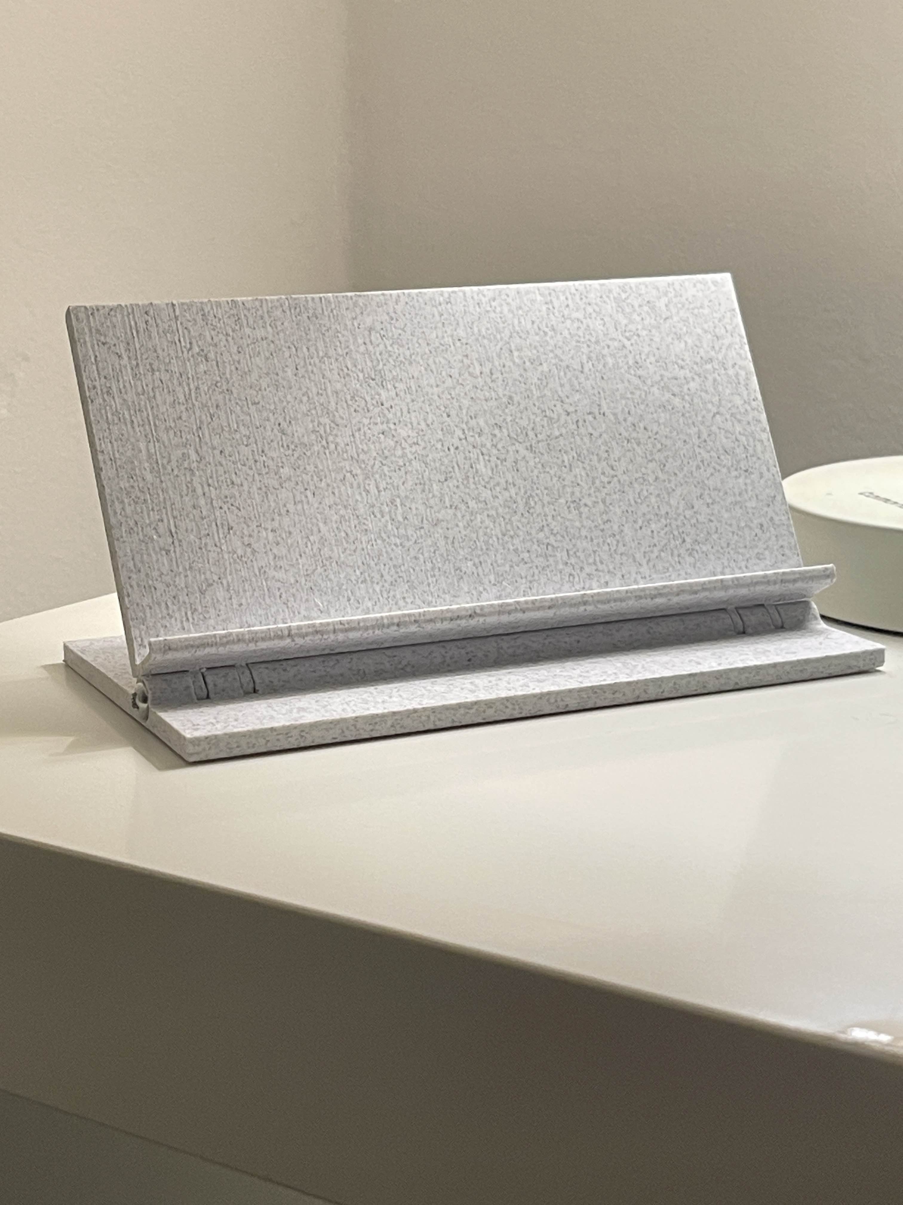 Adjustable phone stand