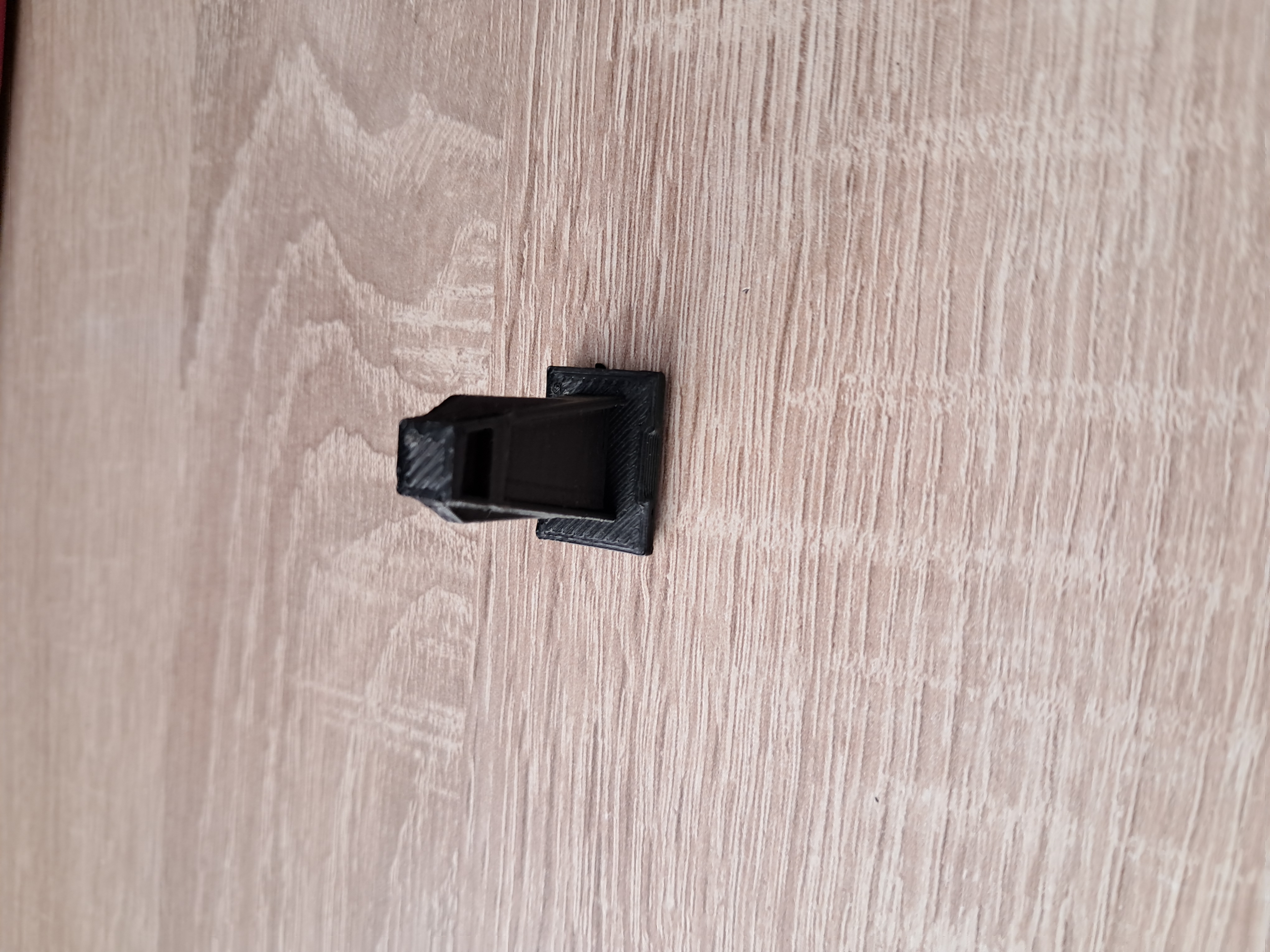 Rear door sill clip Renault Master III