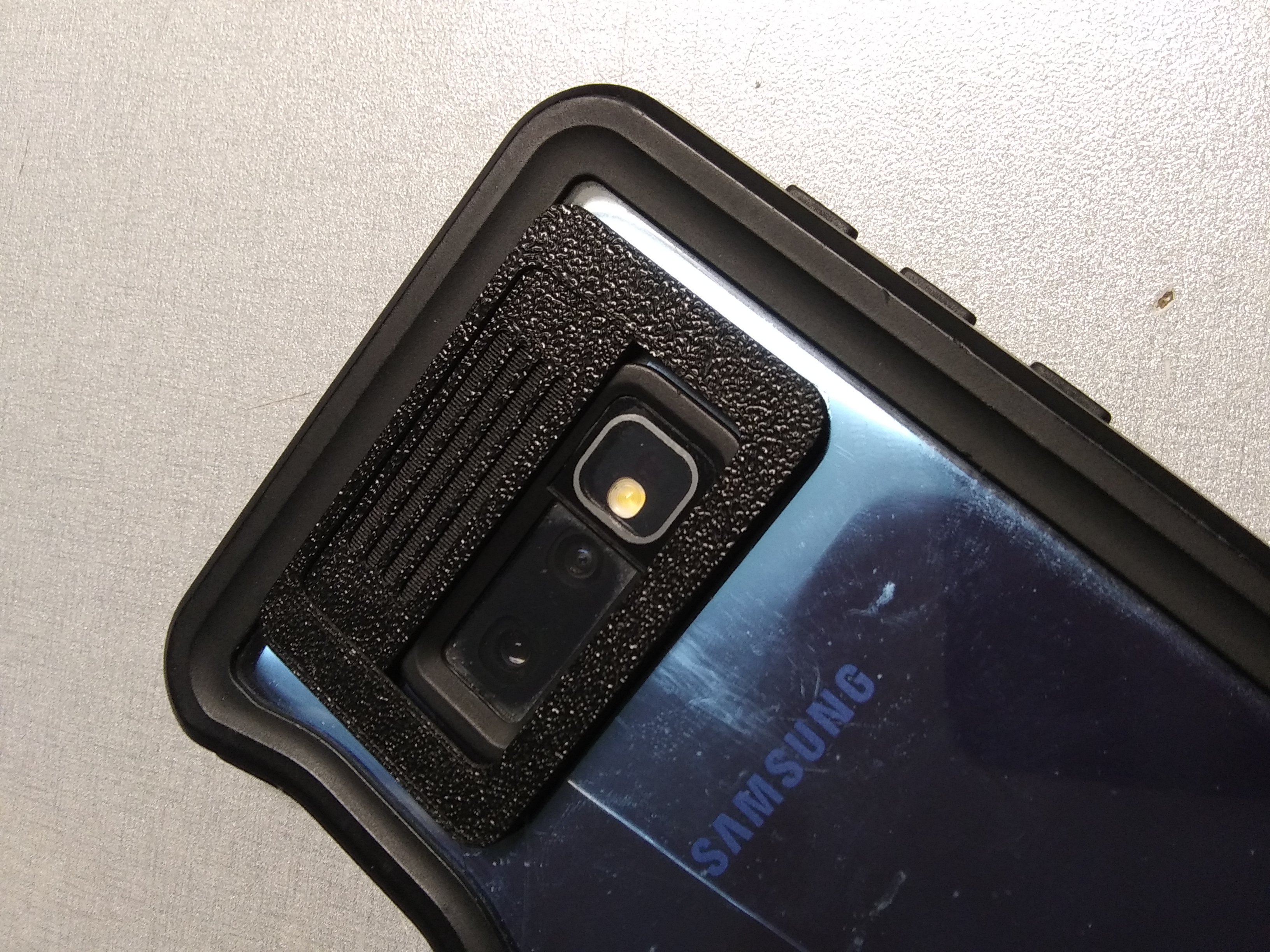 Samsung S10e Lathenheim rear facing camera privacy slider