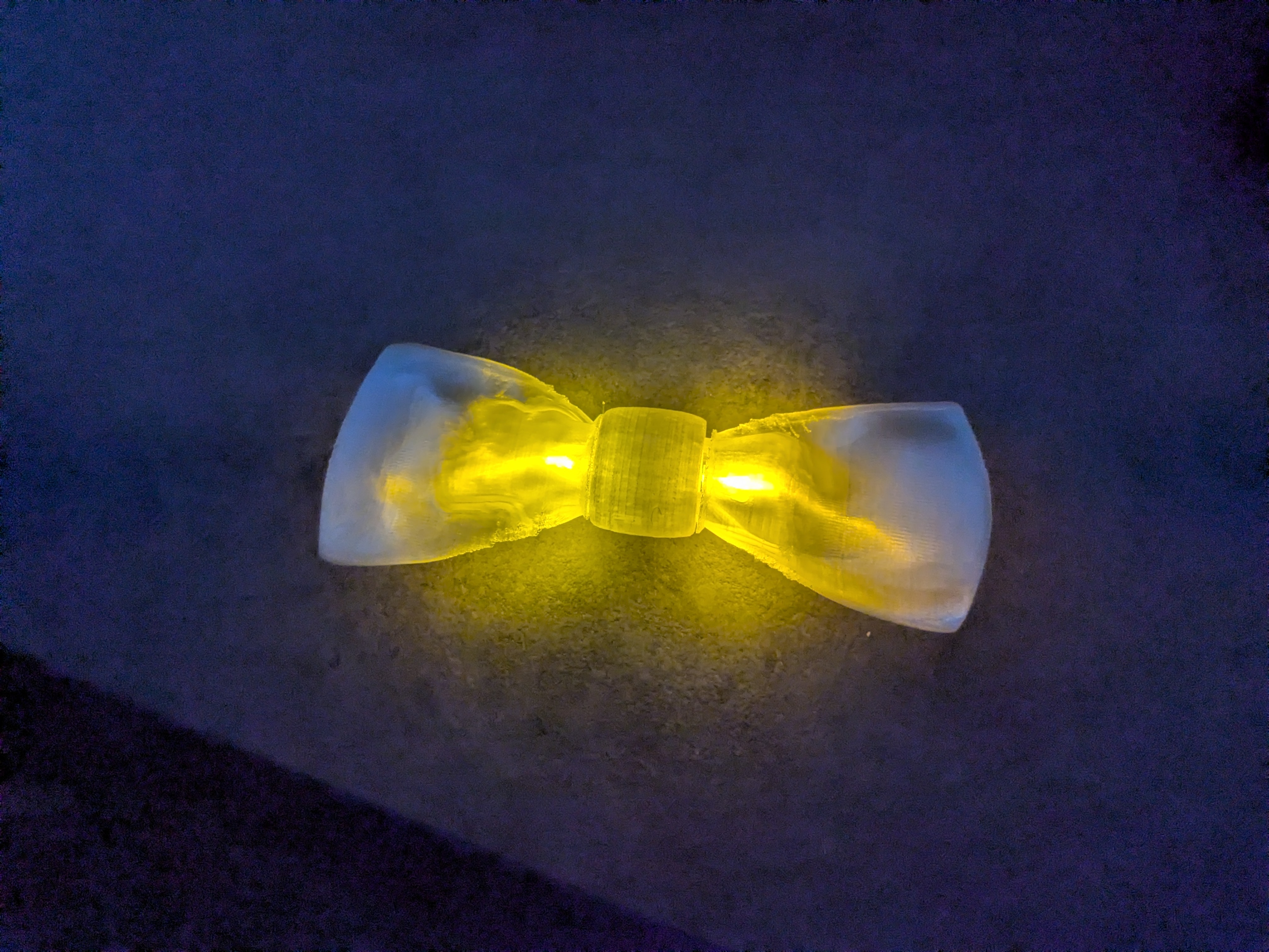 Miniatura 6 do modelo 3D LED bowtie