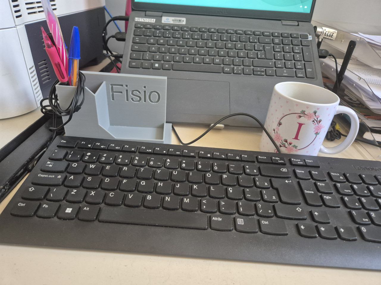 Office phone support with charging path