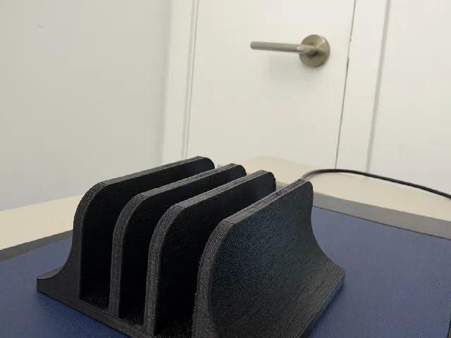 Vertical Laptop stand