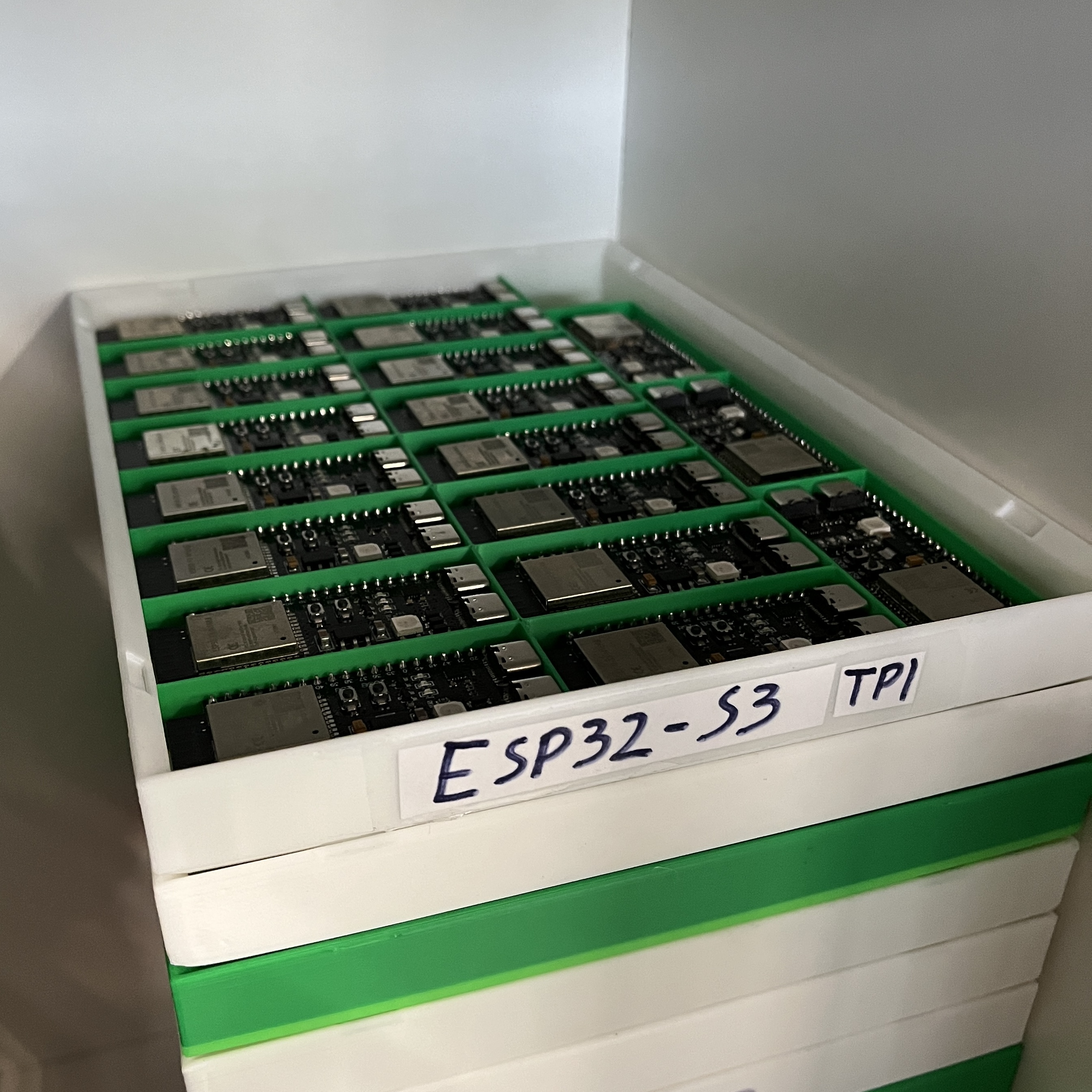 Arduino/ESP32 MCU organizer