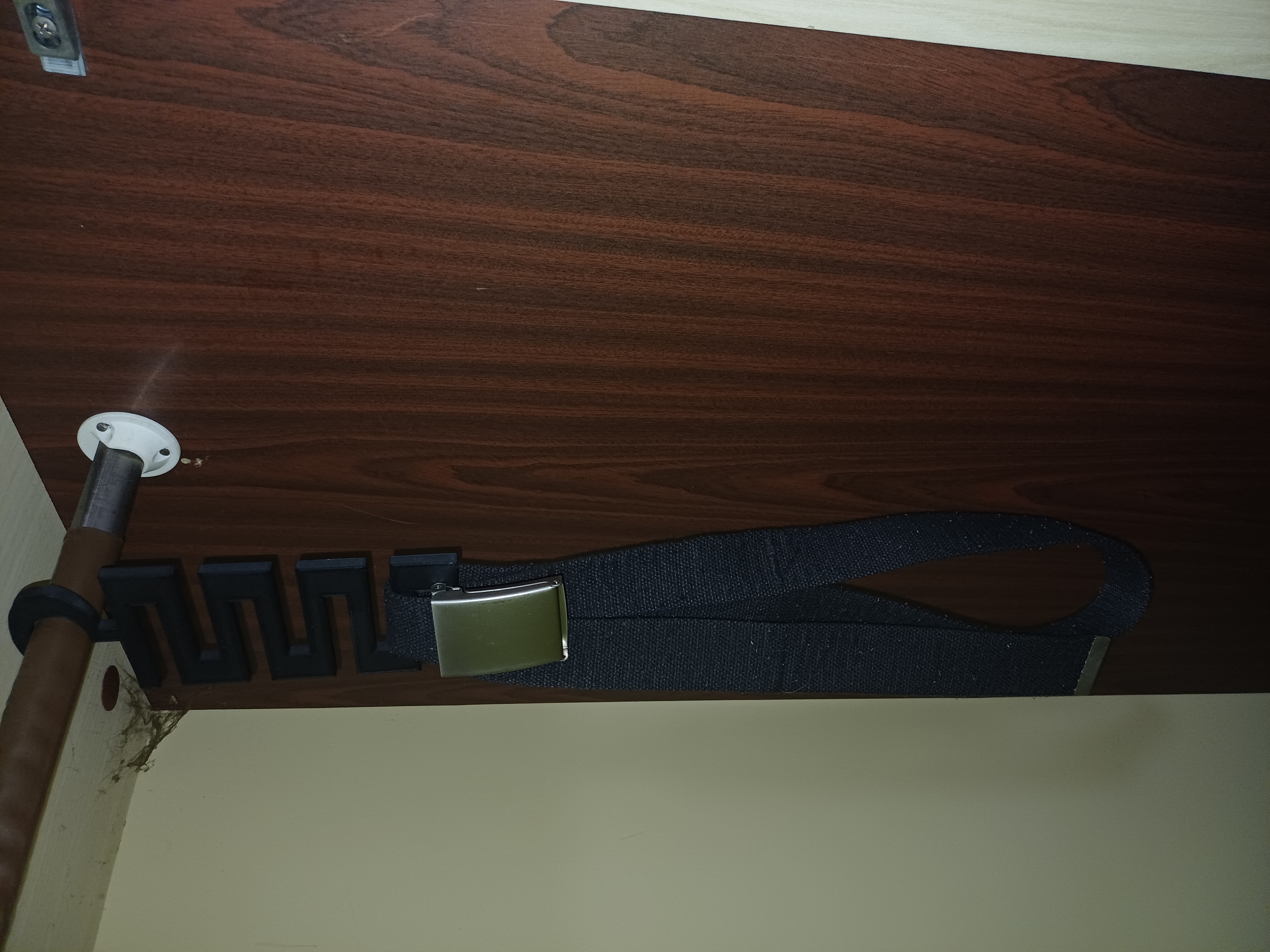 belt and tie holder