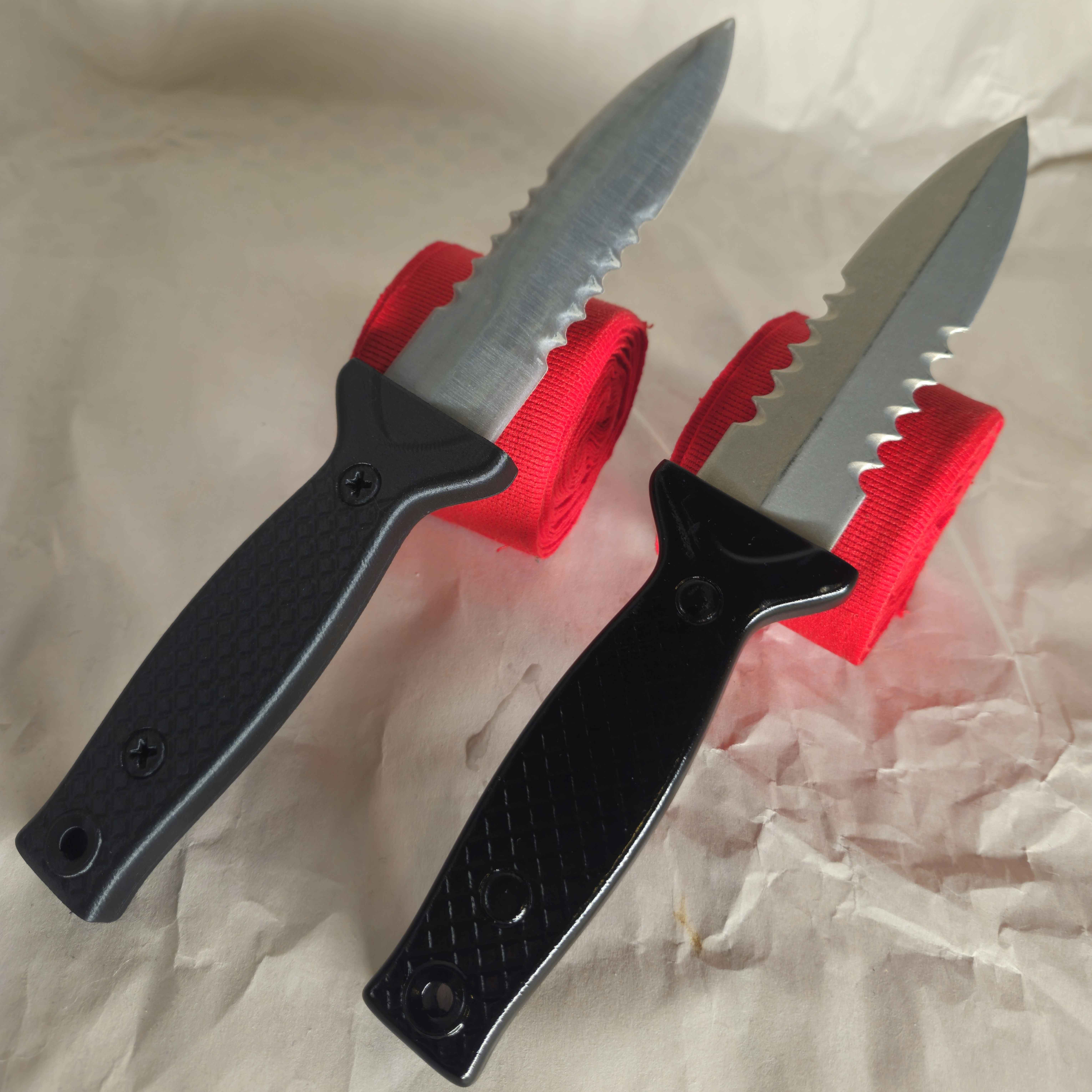Caveiras Elite Combat Knife - Cosplay prop