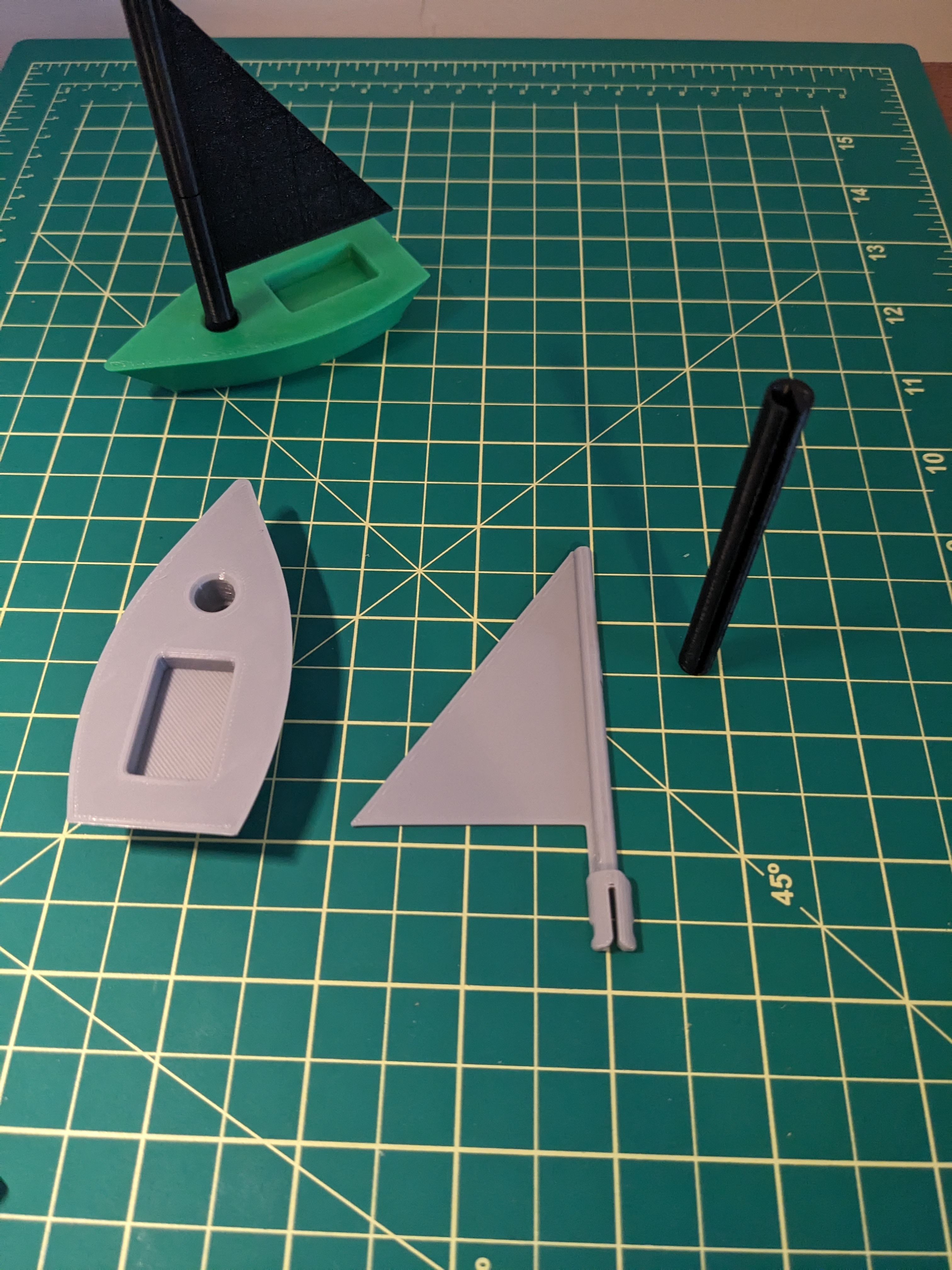 Miniatura 4 do modelo 3D Mini Sailboat Laser