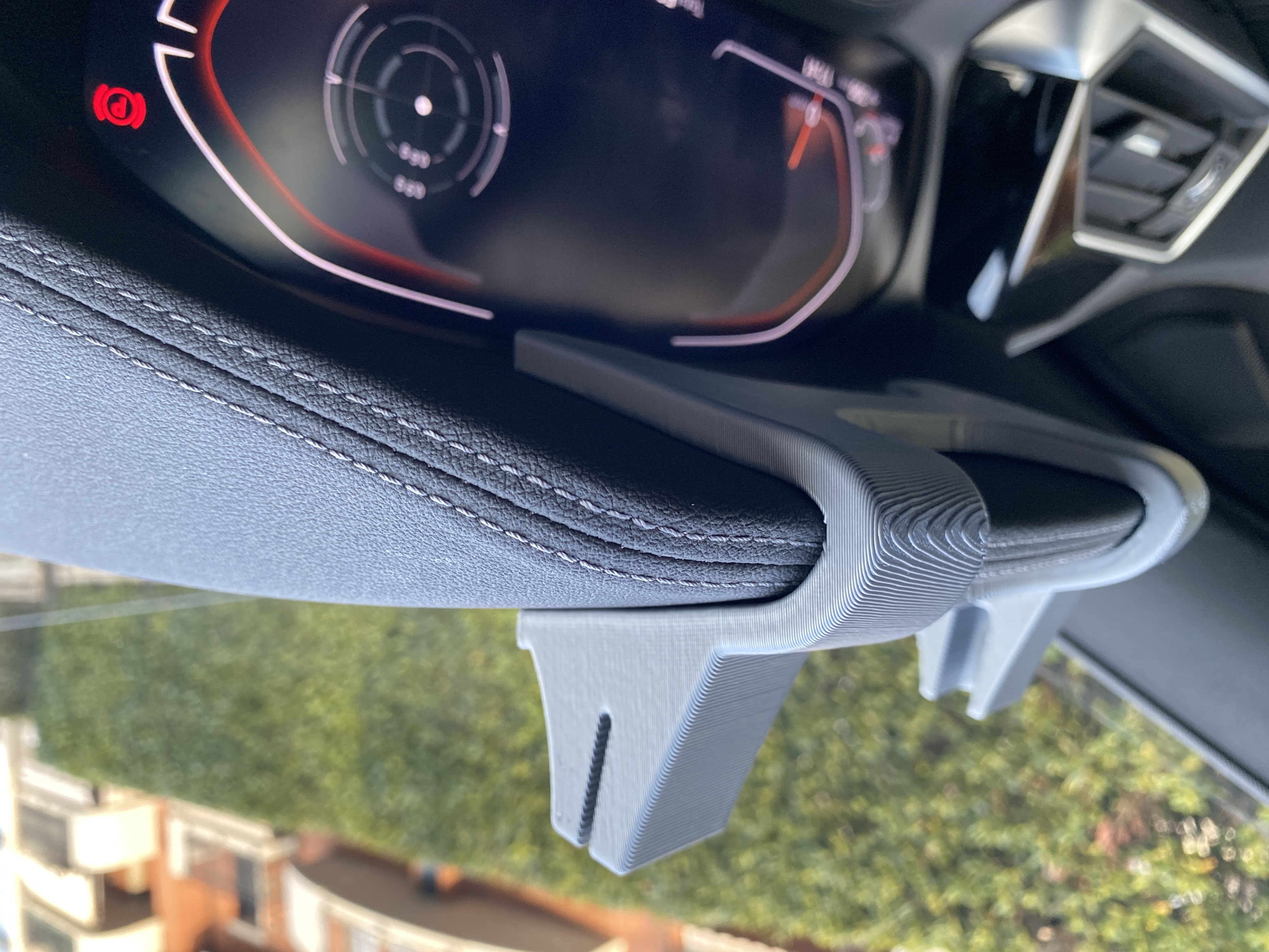 Iphone 11 car dashboard holder - HUD like