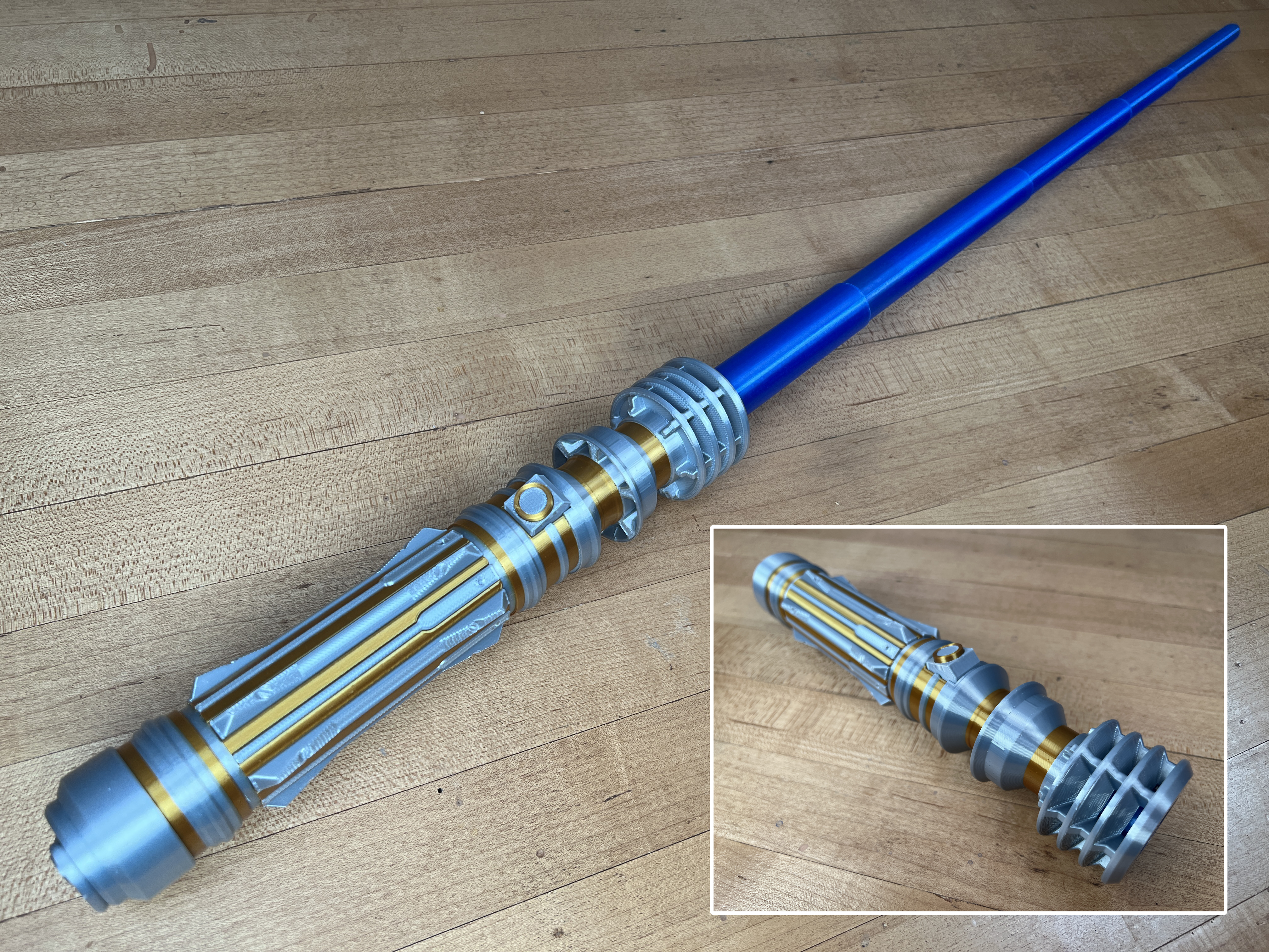 Leia's Multi-Part Collapsing Lightsaber
