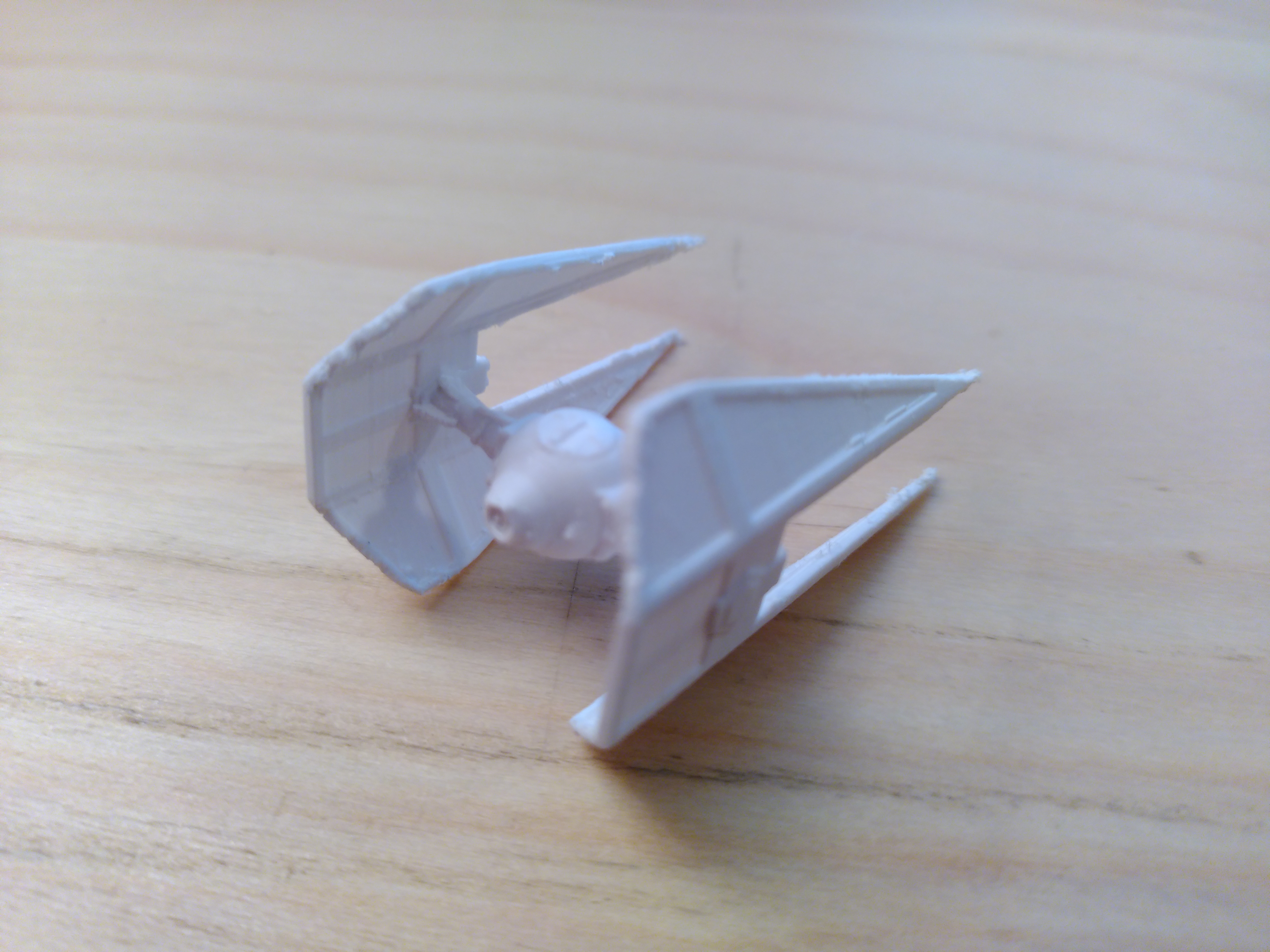 Miniatura 3 do modelo 3D Star Wars TIE Interceptor
