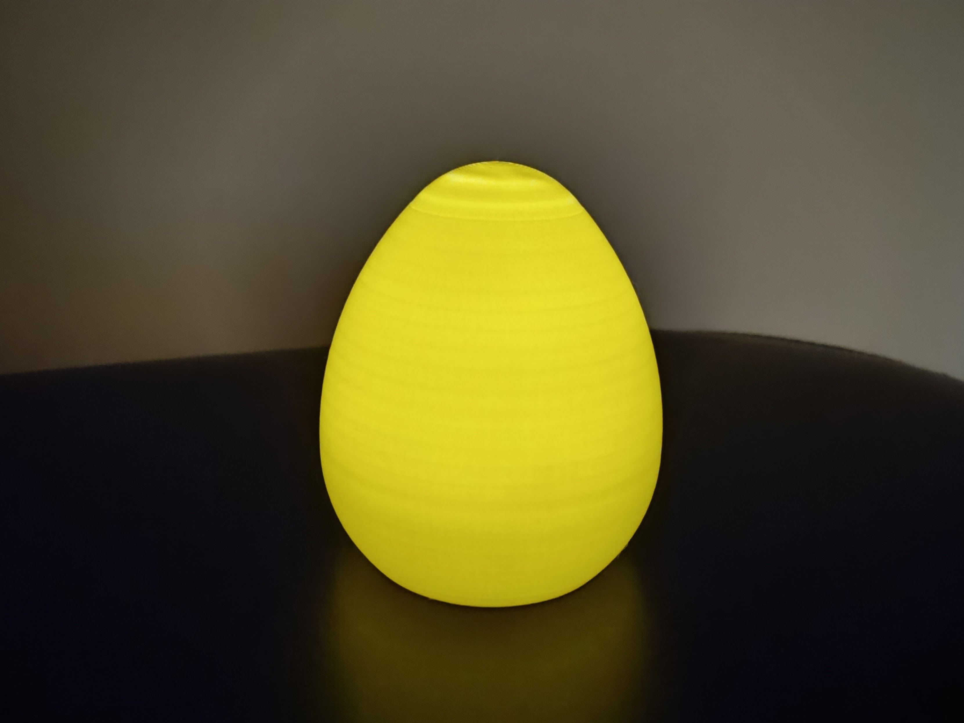 Miniatura 2 do modelo 3D Decorative Easter Egg with LED