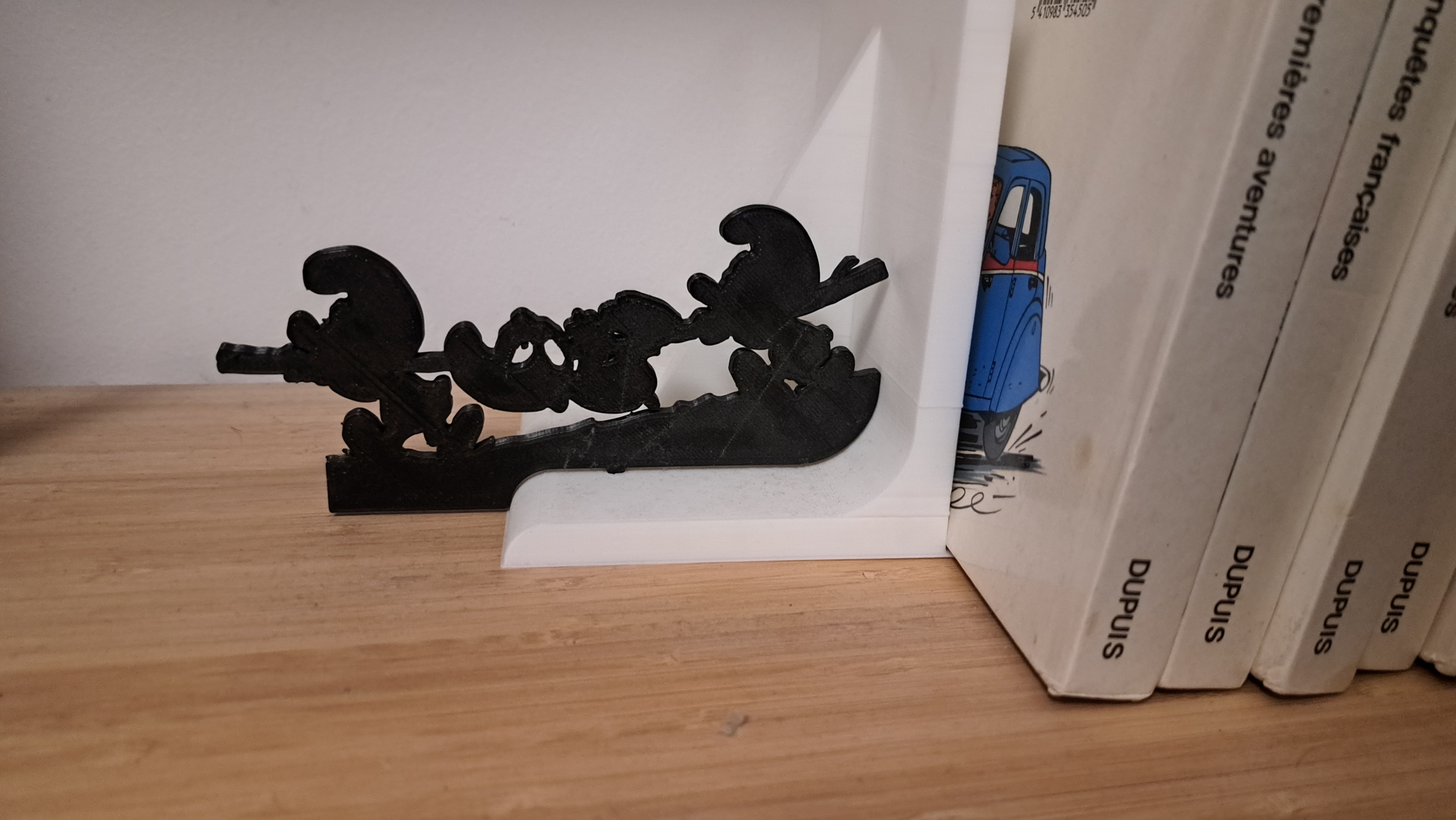 Miniatura 6 do modelo 3D Book ends - comic books