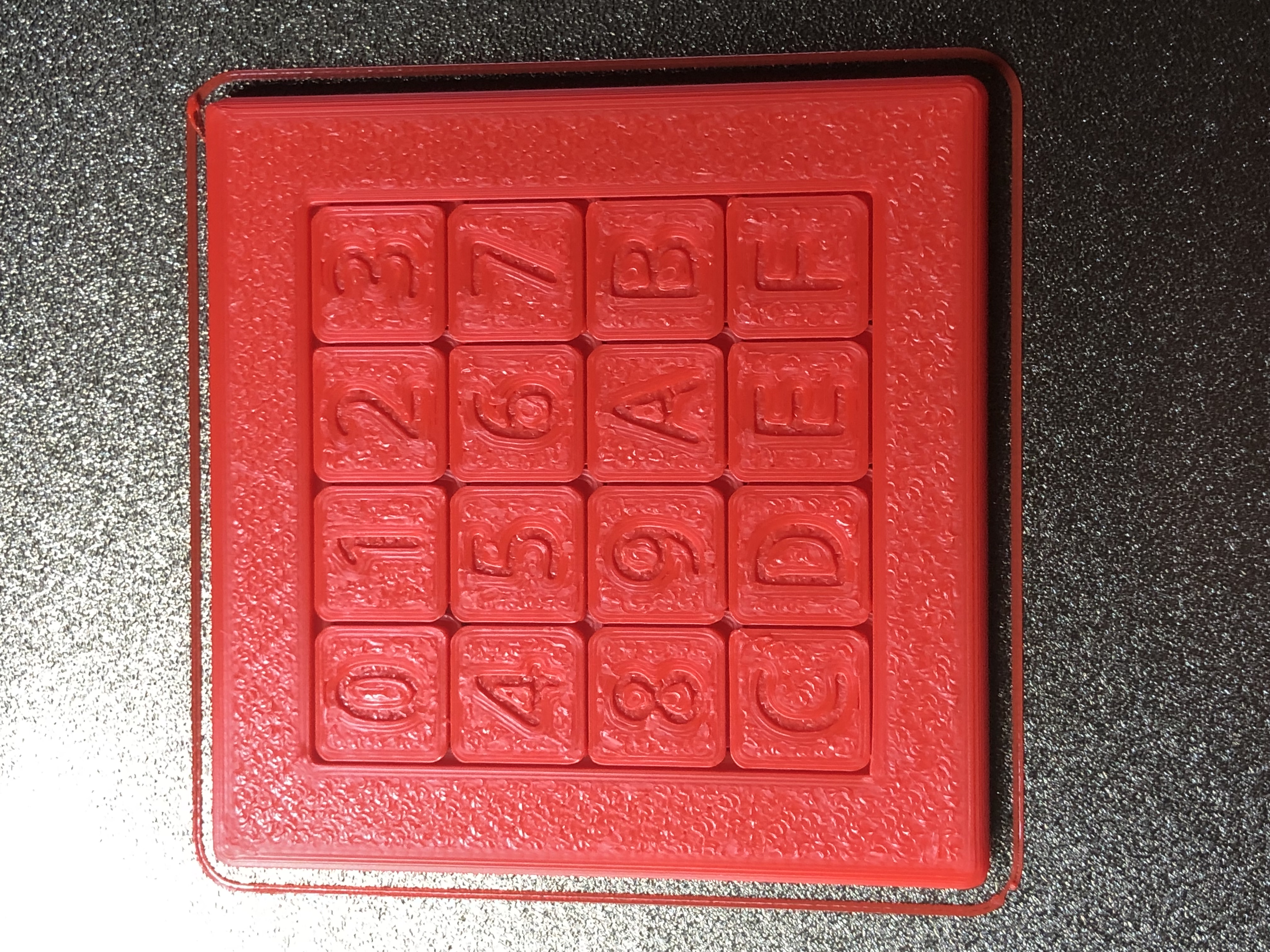 Hexadecimal "15" Slide Puzzle + 0 (print-in-place)
