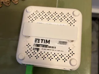 ZTE F6005 ONT wall mount by Pier | Download free STL model