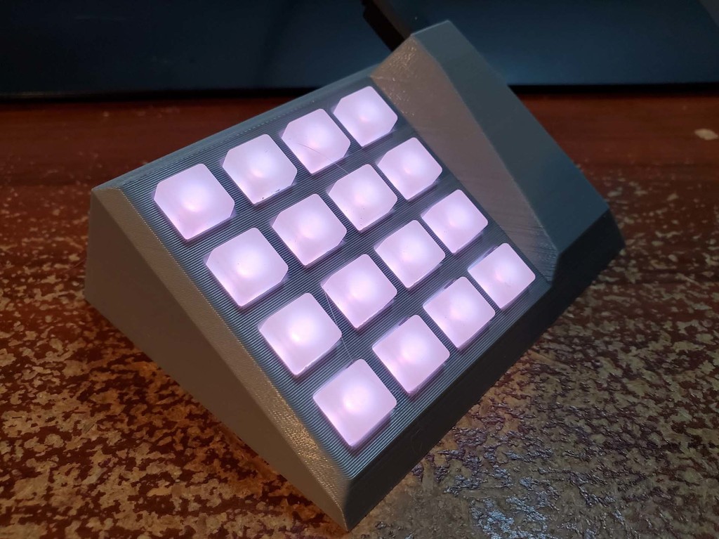 Miniatura 2 do modelo 3D Pimoroni Keypad Case