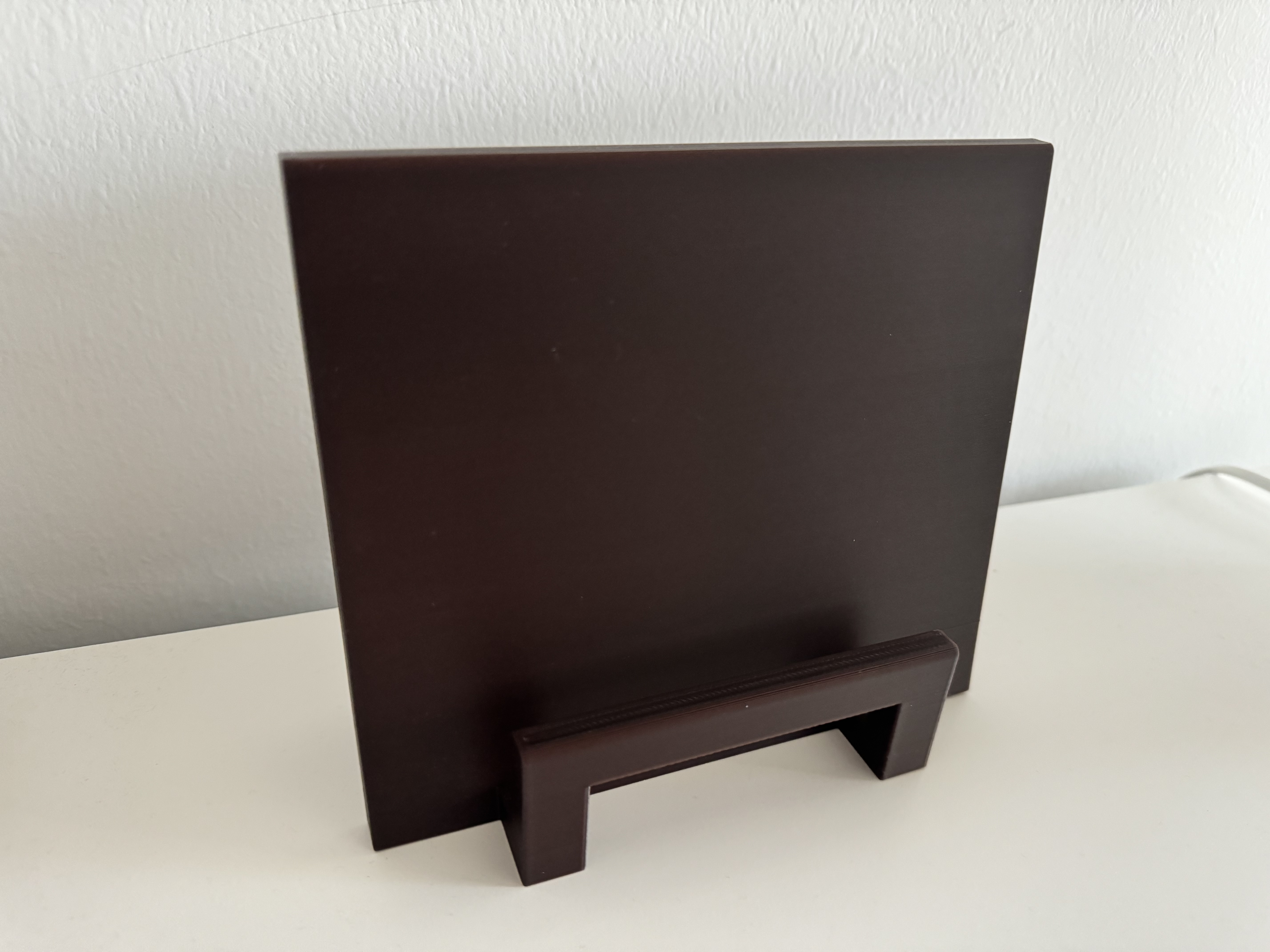 Vinyl stand / record holder