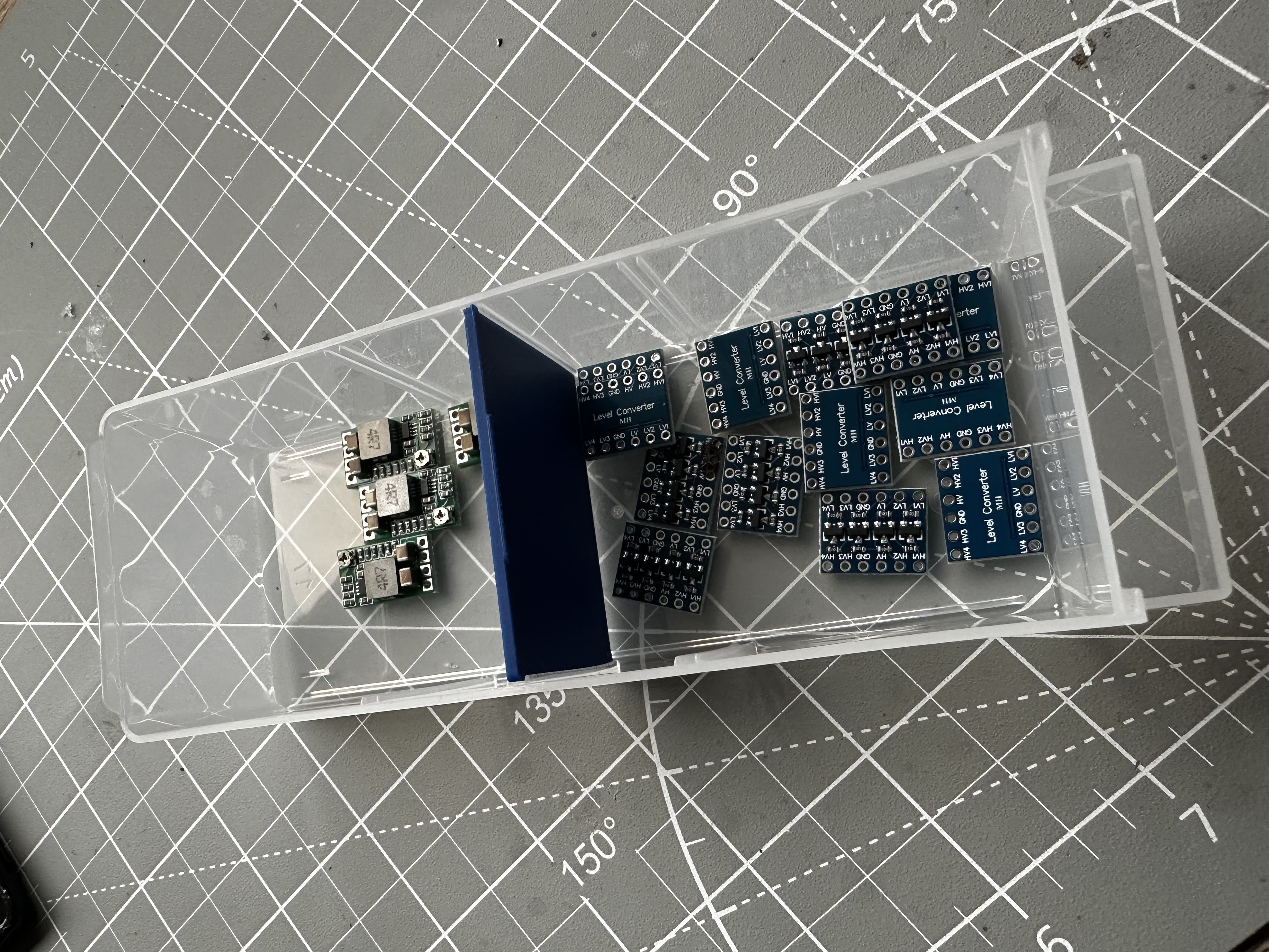 Draper drawer divider