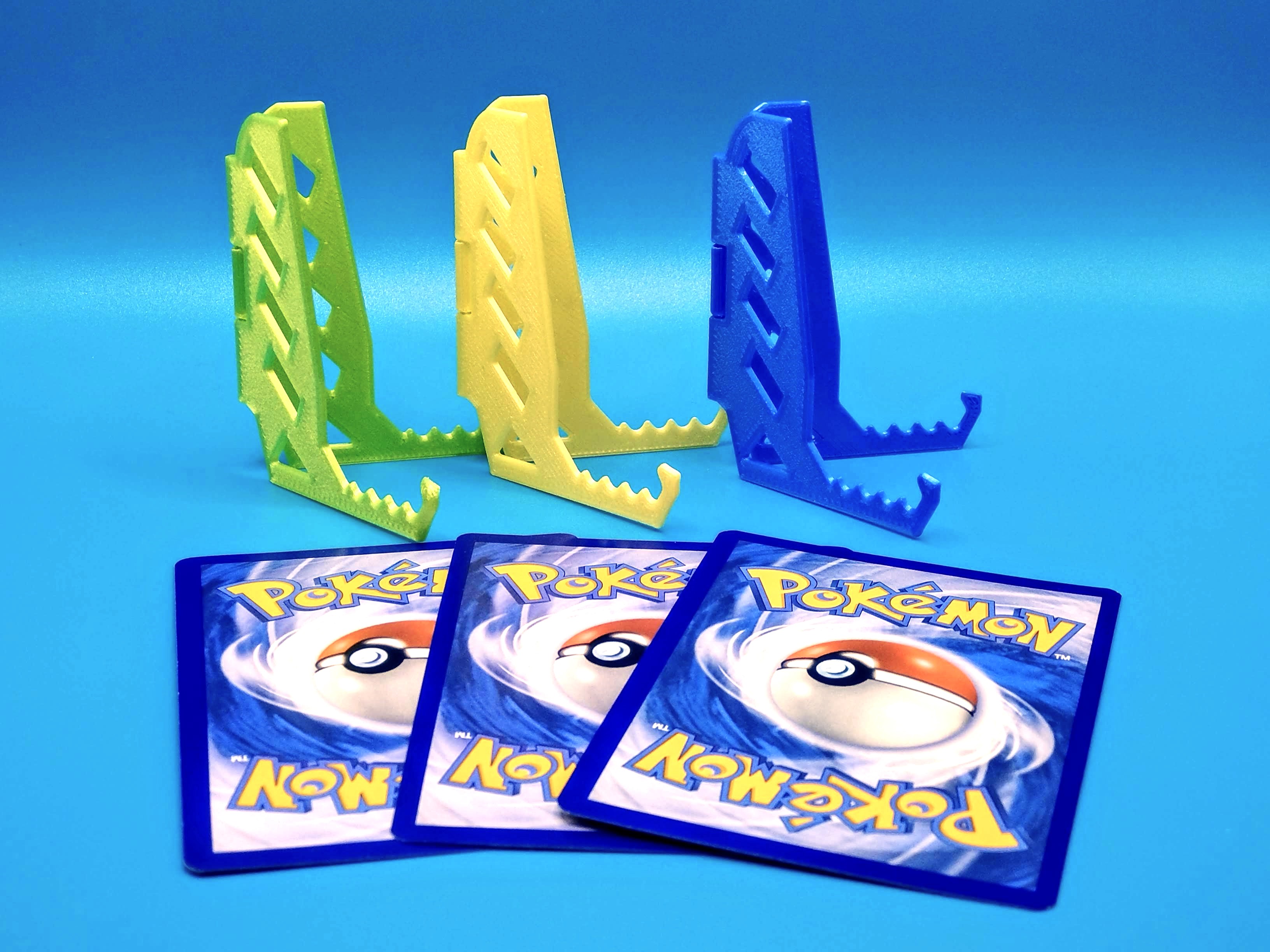 Folding trading card stand by Misakov Download free STL model