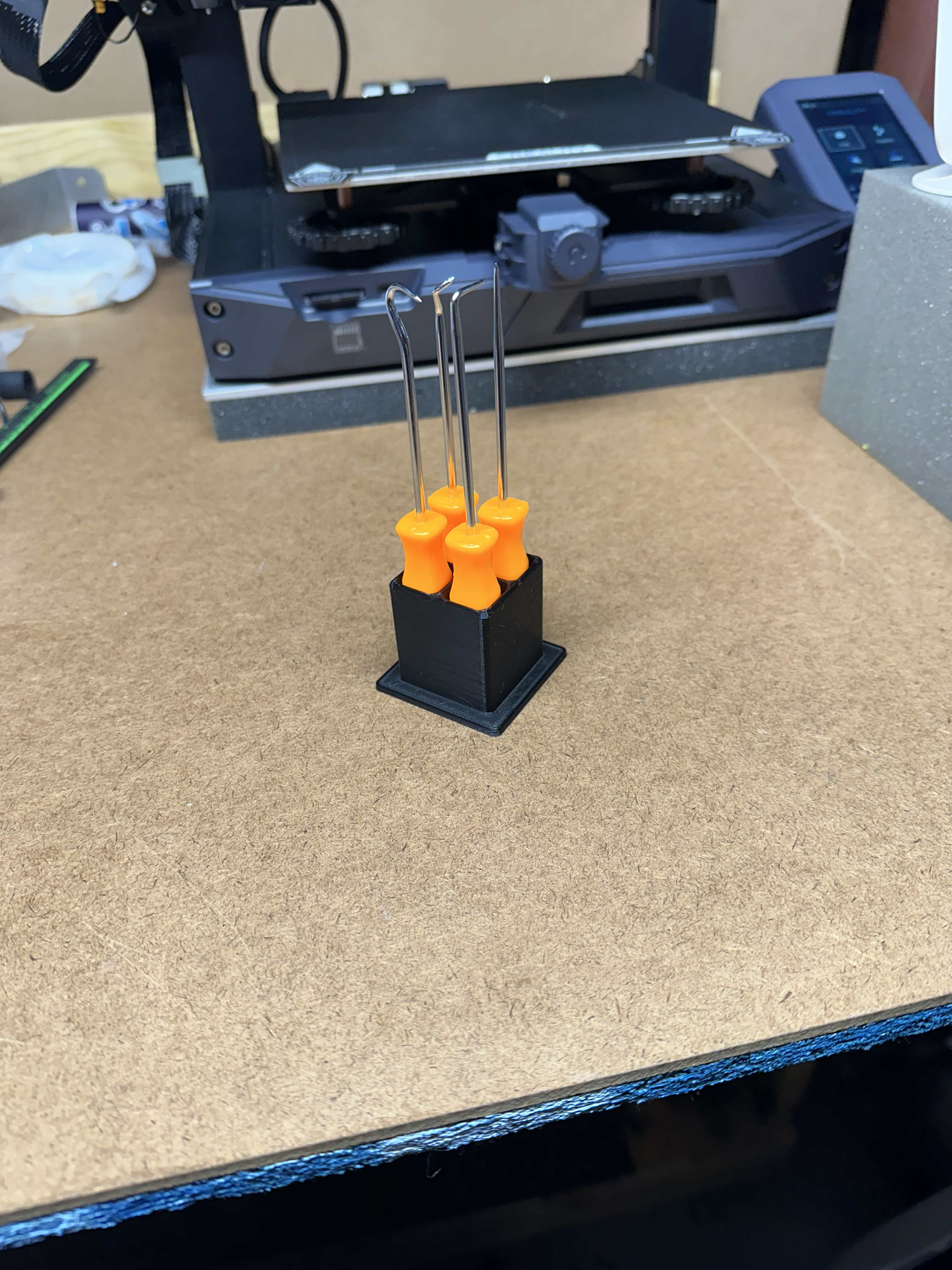 HARBOR FREIGHT ORANGE PICK HOLDER