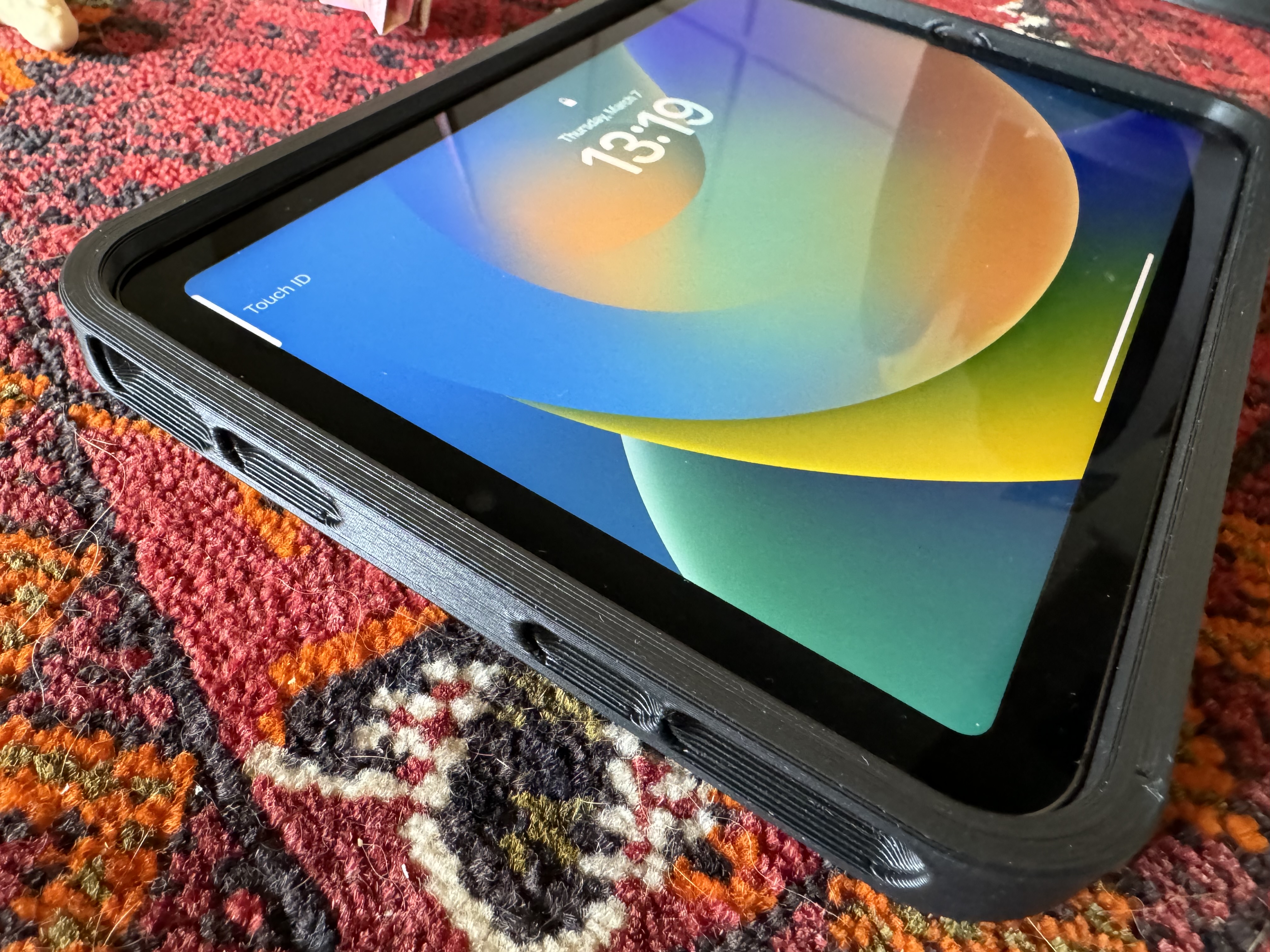 Miniatura 4 do modelo 3D Multi-material iPad Mini bumper case