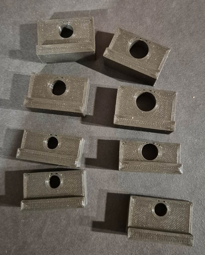 Drilling guide for wooden pin