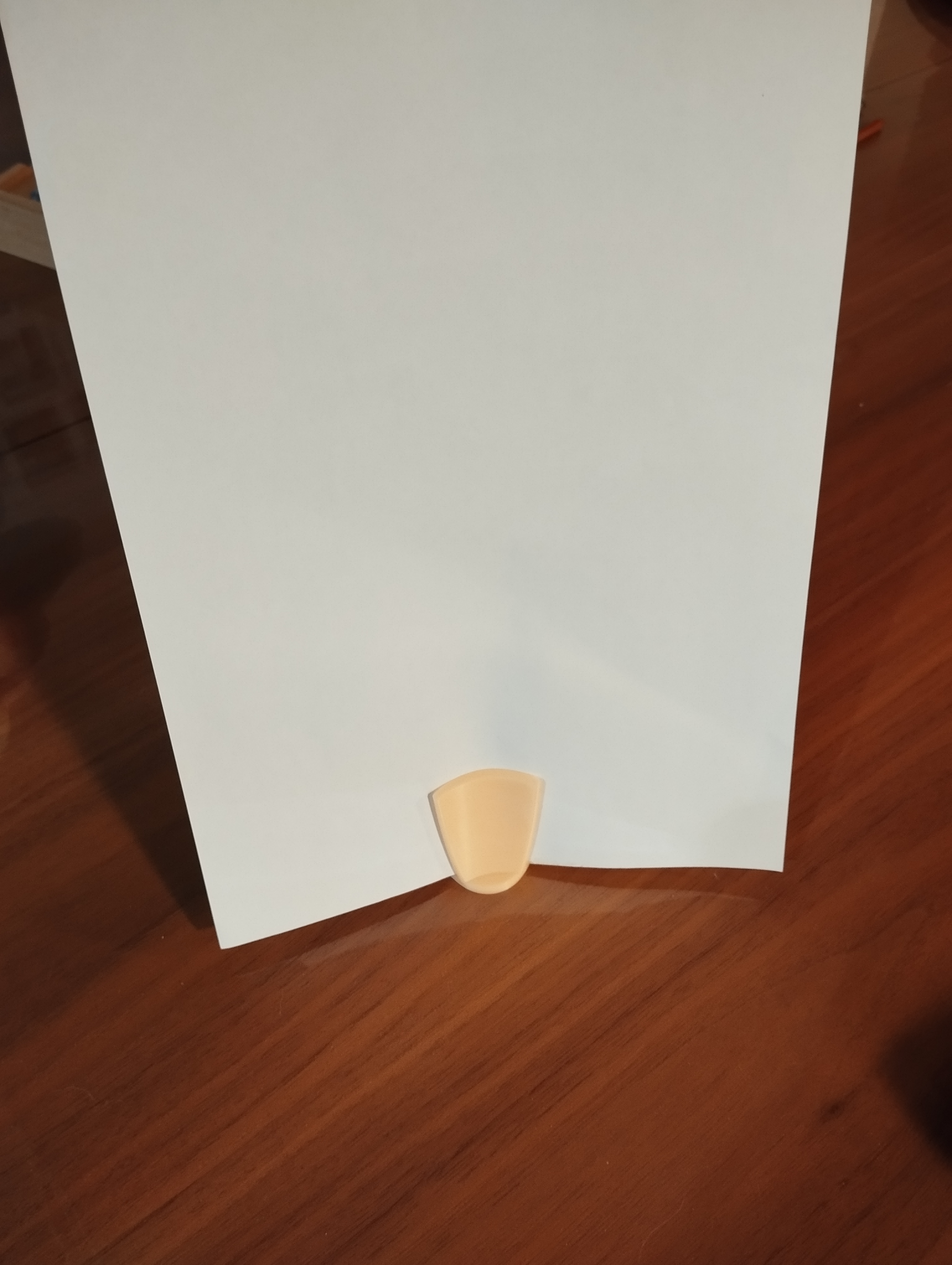 Vertical sheet support