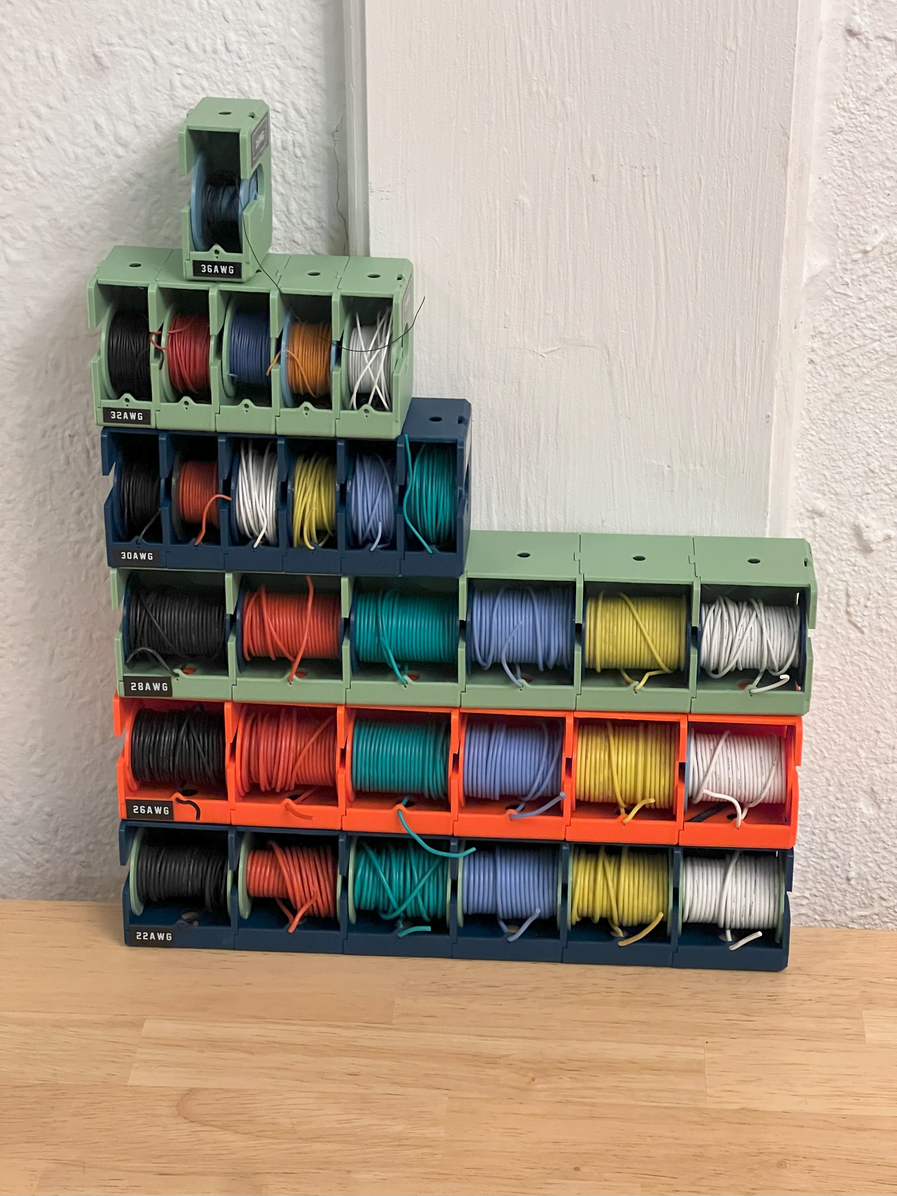 Miniatura 6 do modelo 3D Modular wire spool storage