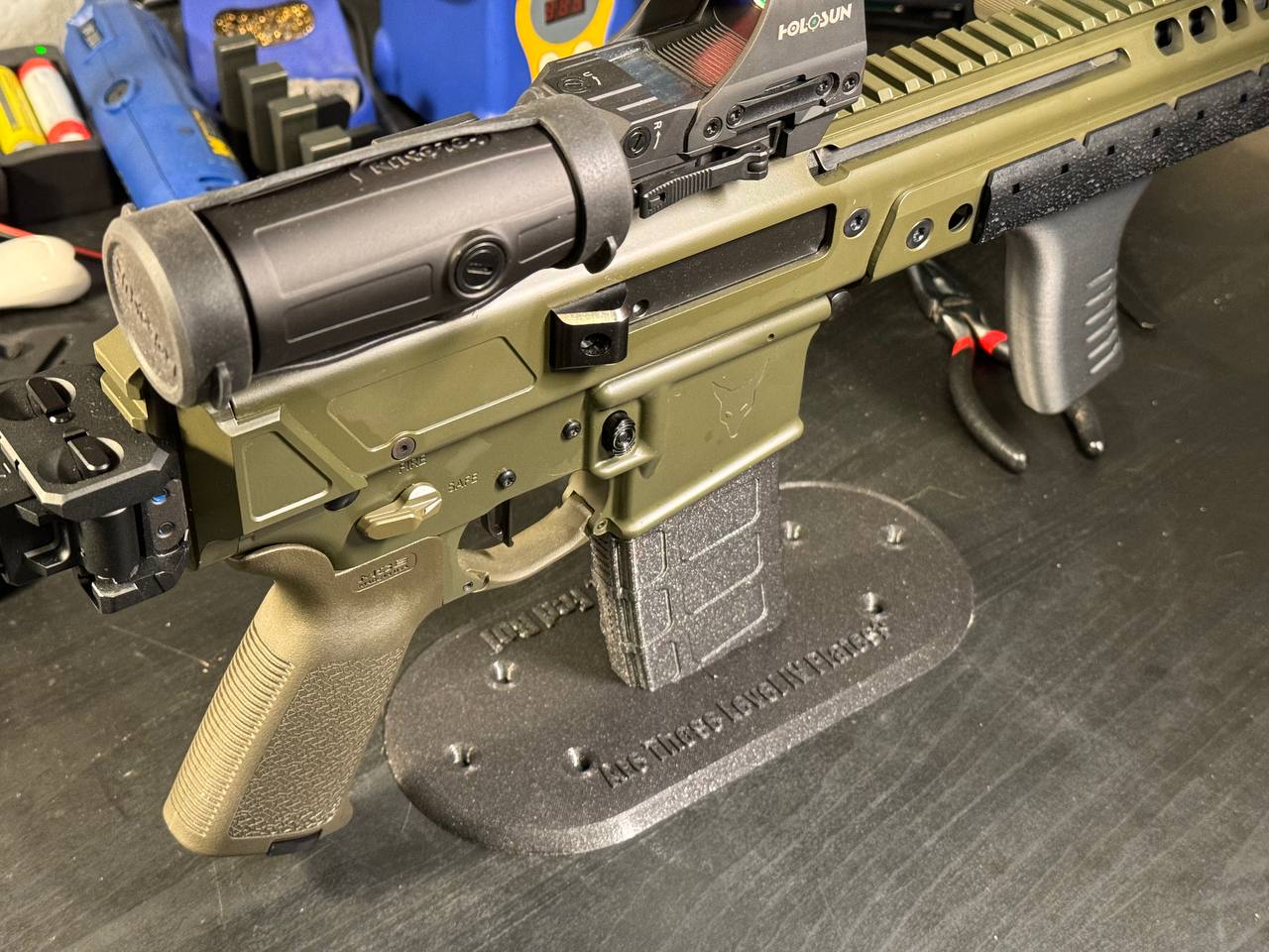 ar15-m4-magazine-display-stand-5-56-by-32bitsofgil-download-free