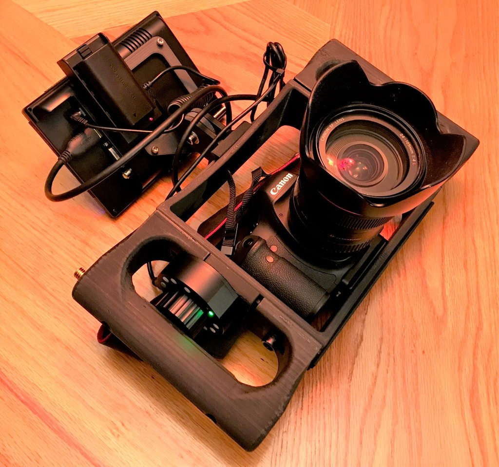 Miniatura 4 do modelo 3D DSLR Camera Cage