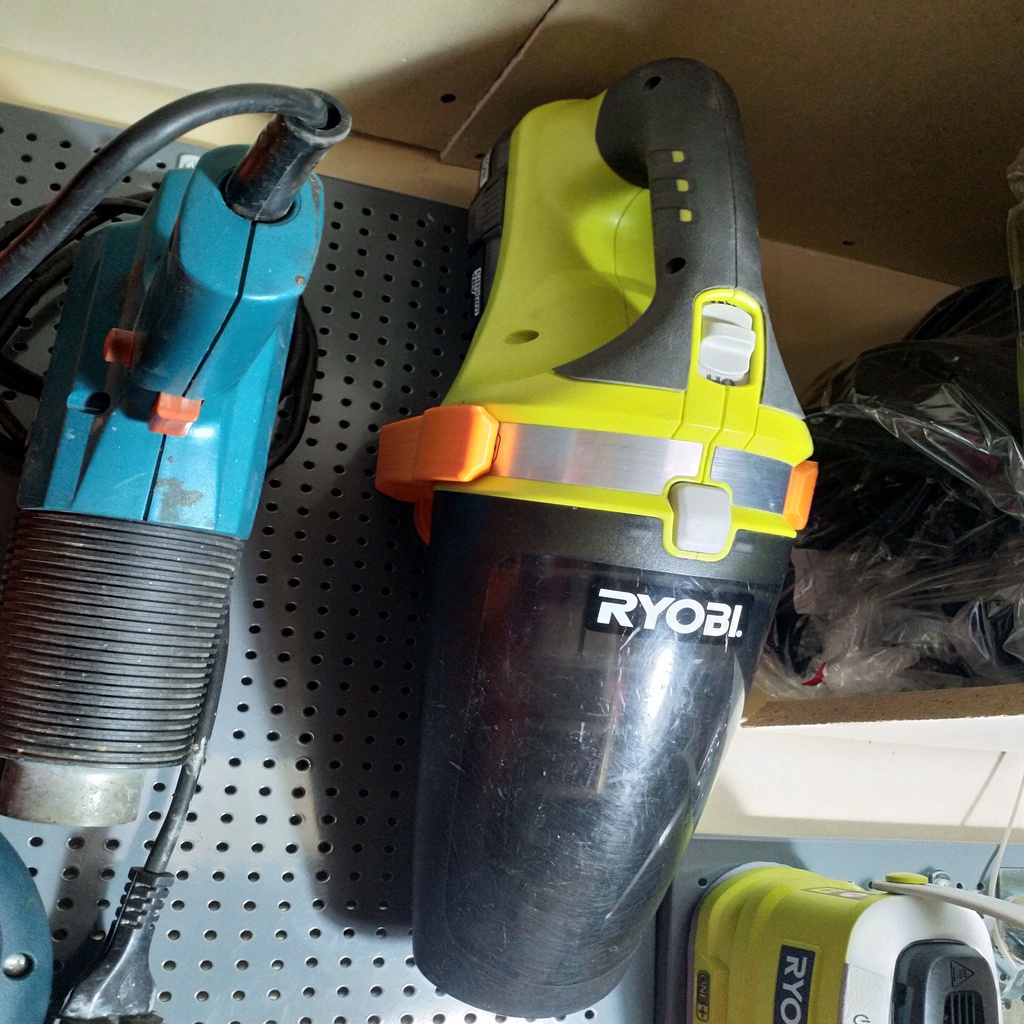 Biltema Pegboard Ryobi Vacuum holder