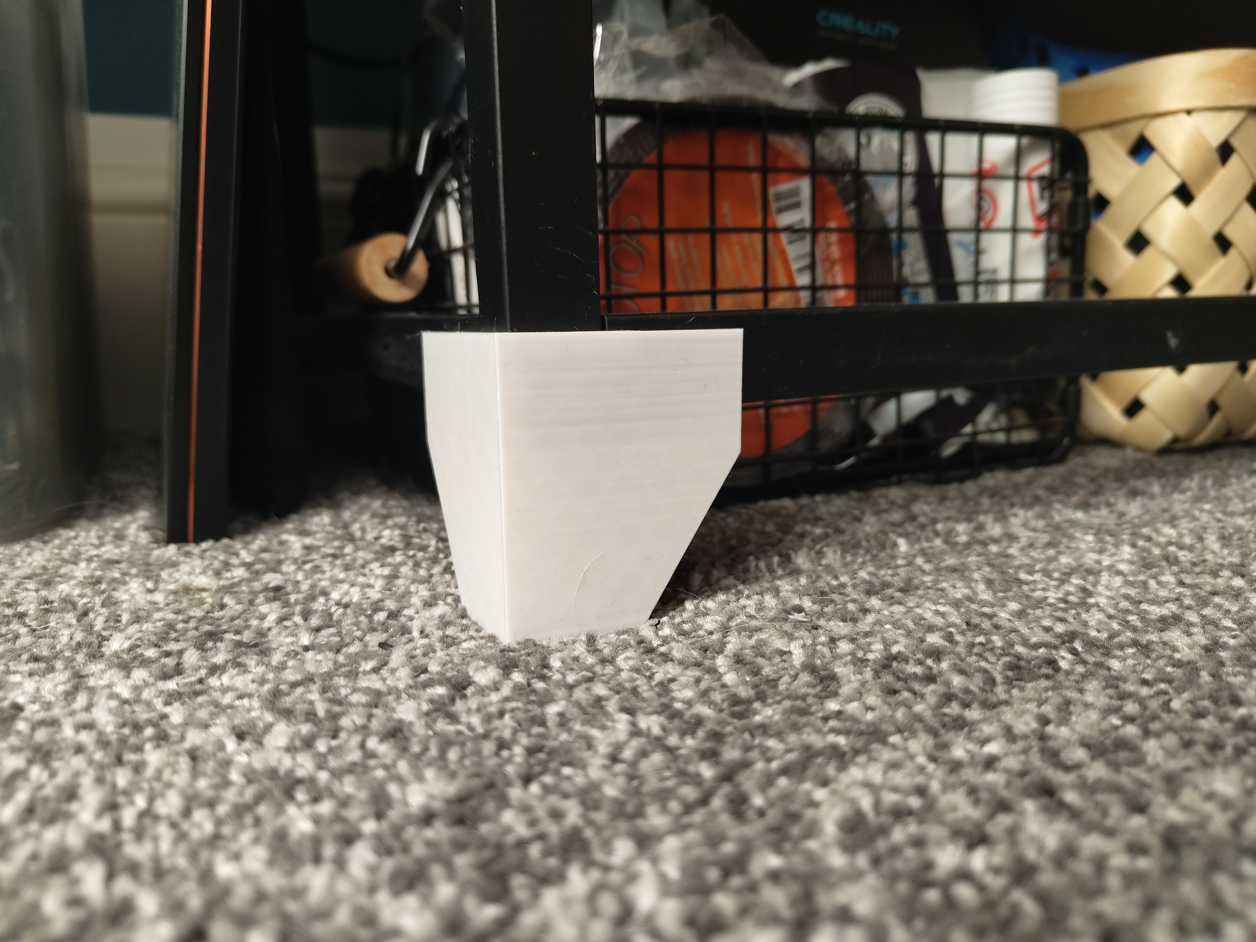 JYSK TV unit leg