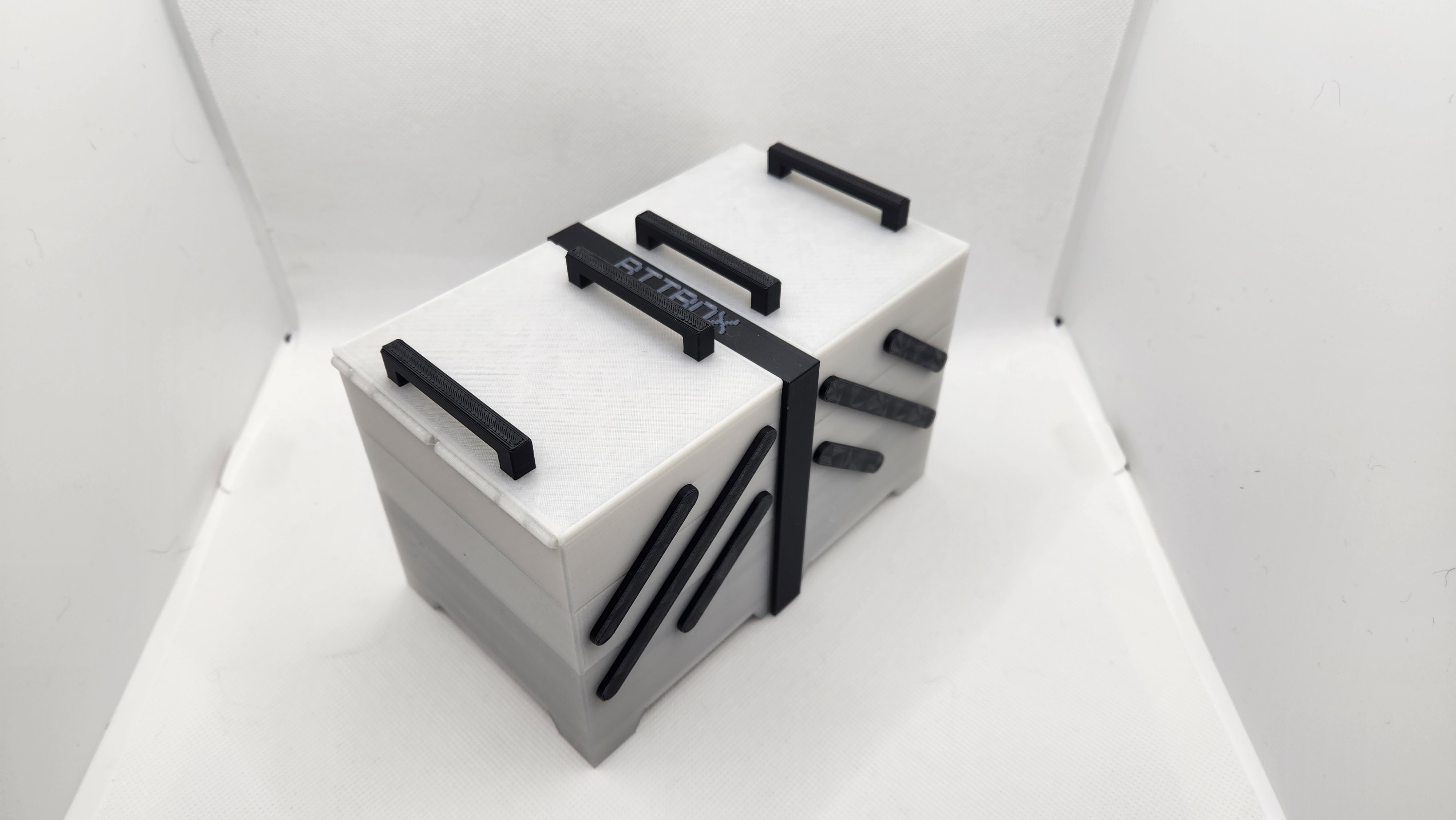 Miniatura 5 do modelo 3D BitBox Stackable Cantilever Sewing Box