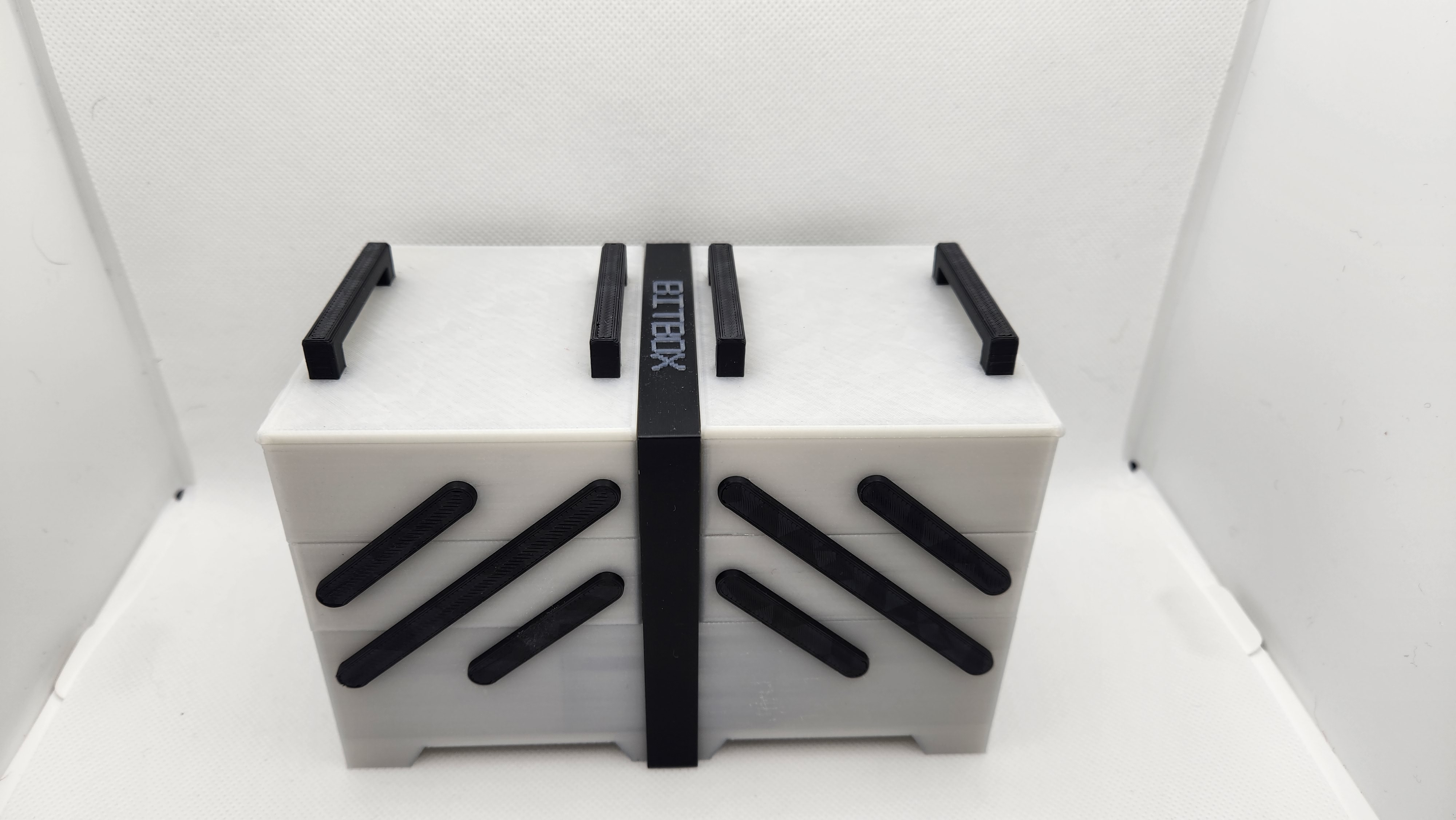 Miniatura 14 do modelo 3D BitBox Stackable Cantilever Sewing Box